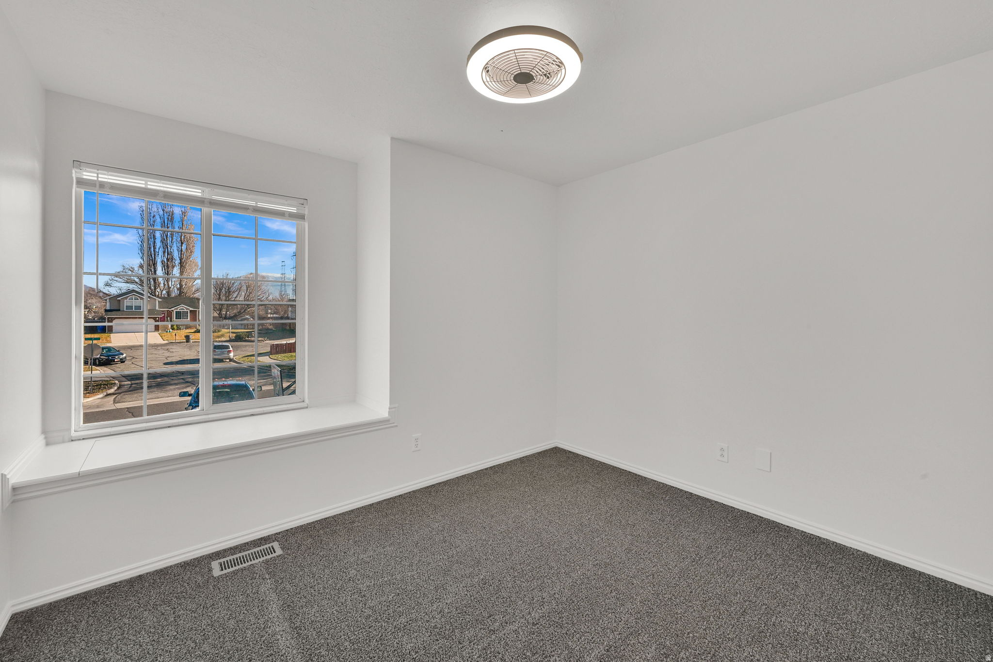 OAKCREST - Residential