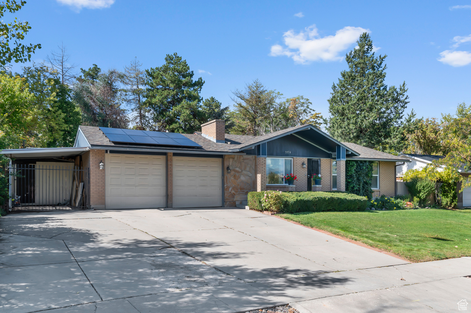 BLAKE HEIGHTS NO. 11 - Residential