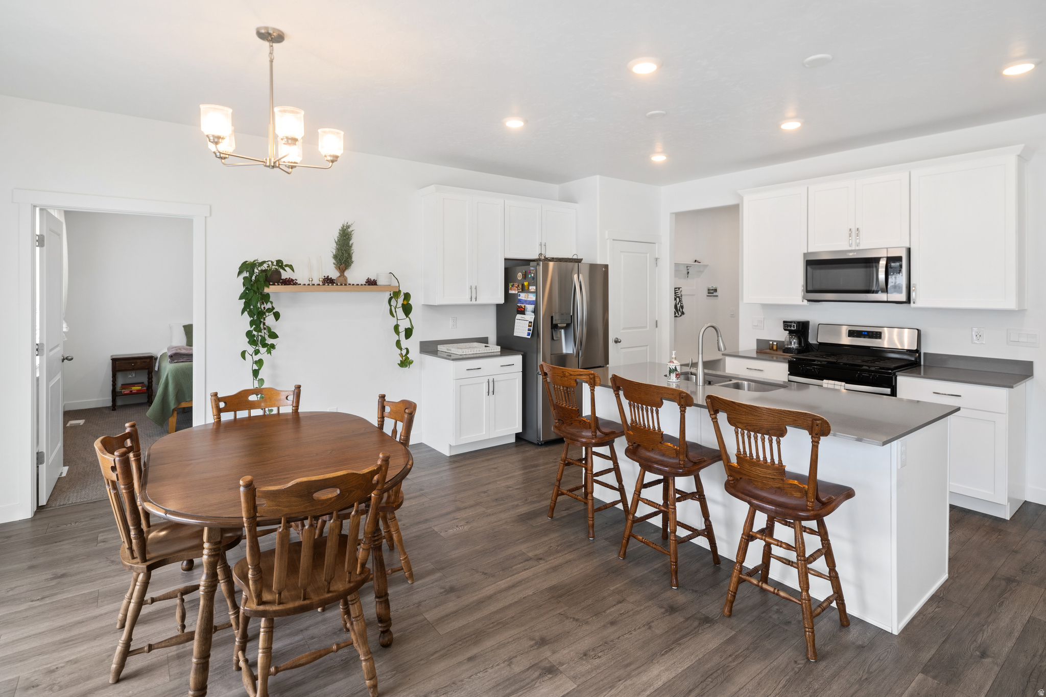 FOOTHILL VILLAGE - Residential