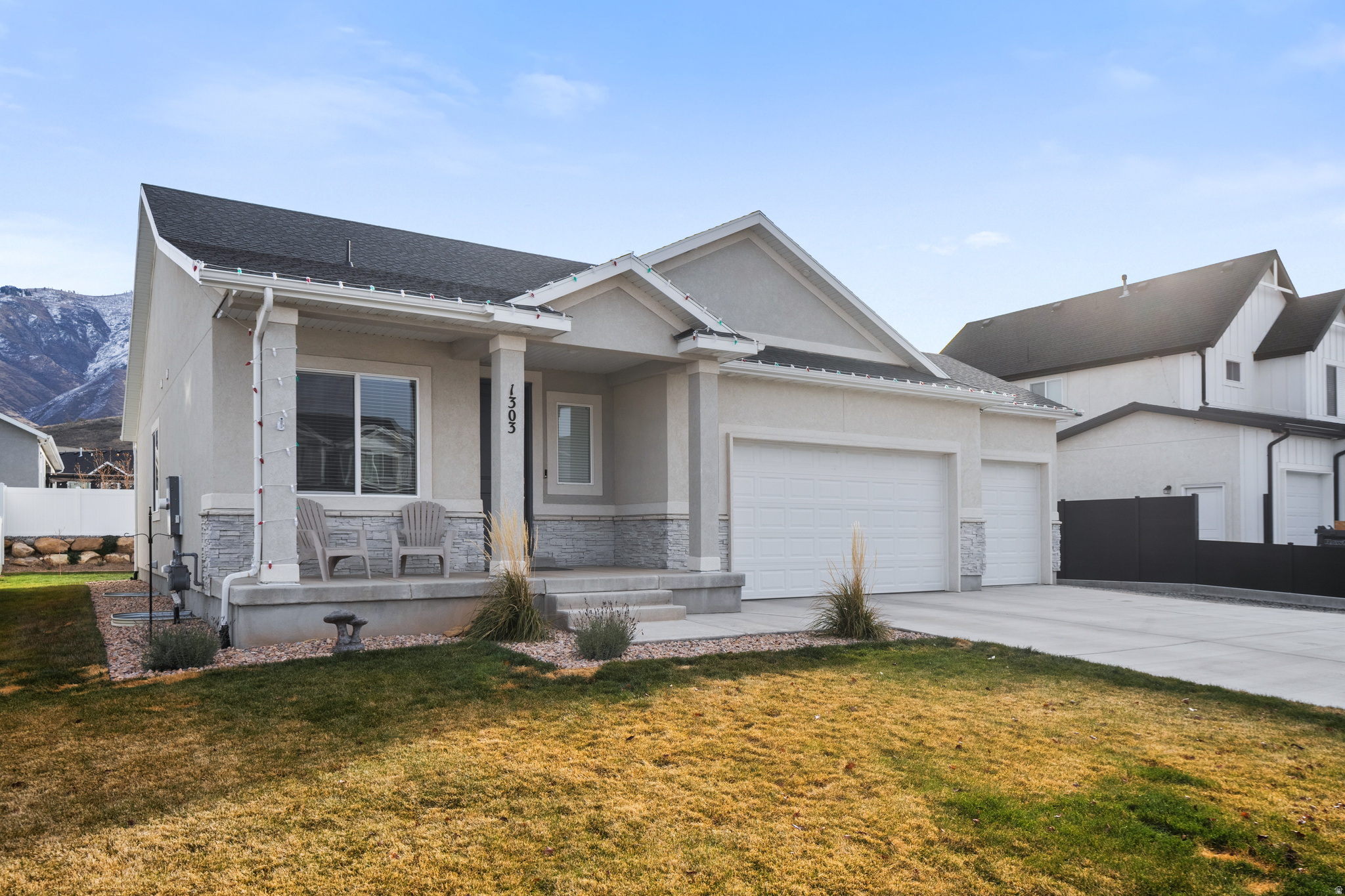 FOOTHILL VILLAGE - Residential