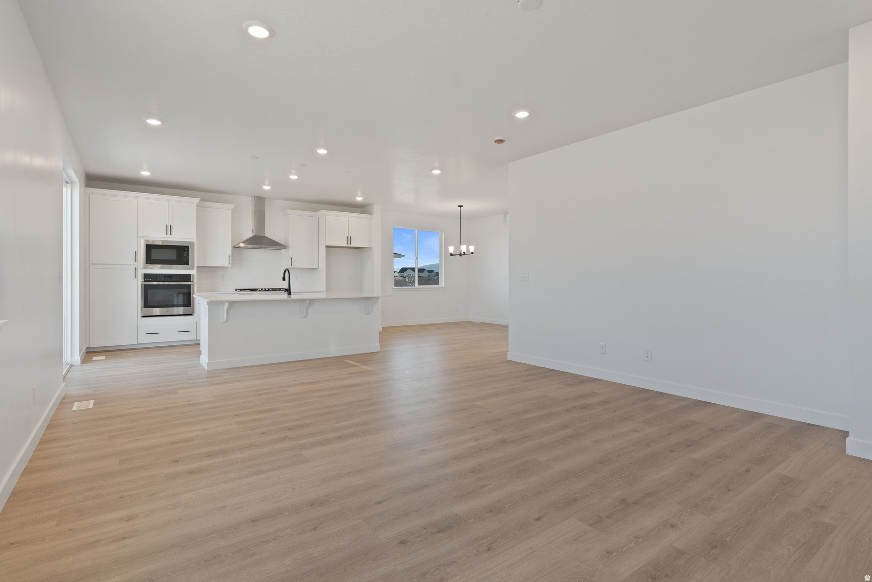 PONY EXPRESS ESTATES - Residential