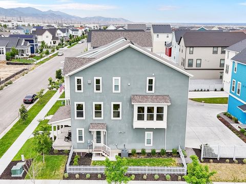 Tiny photo for 10777 S LAMOND DR W, South Jordan, UT 84009 (MLS # 2141455)