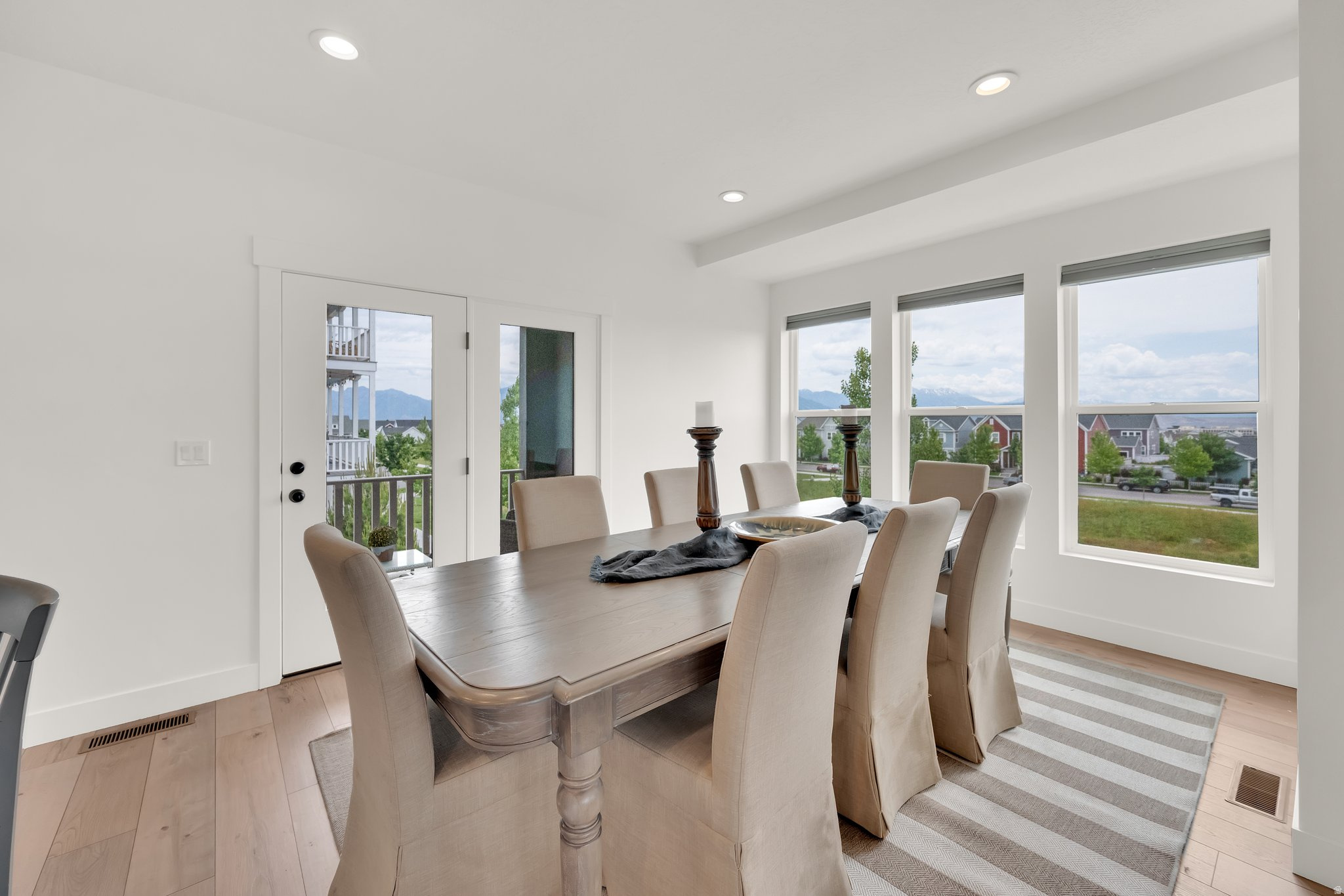 DAYBREAK - Residential