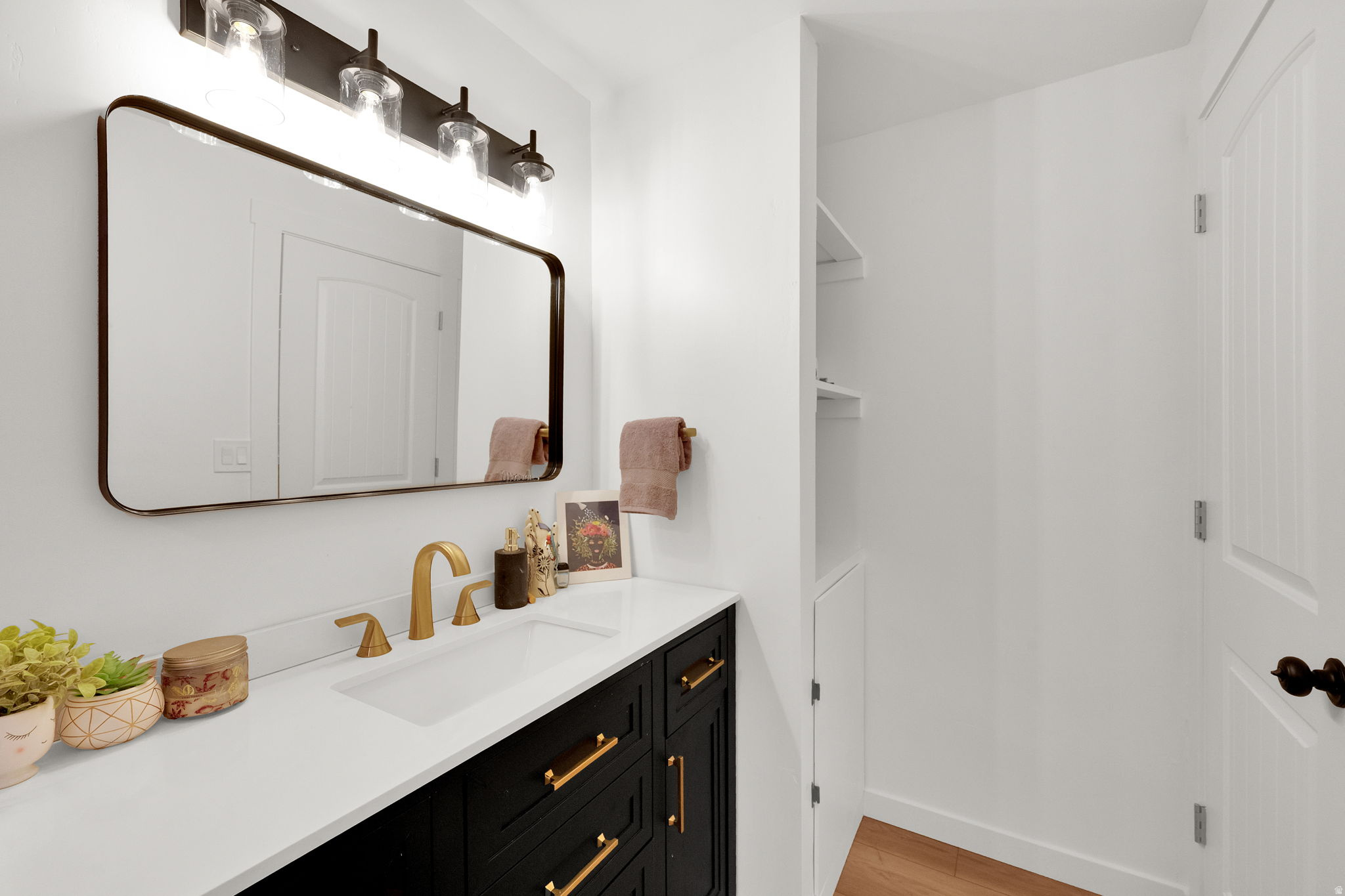 DAYBREAK - Residential