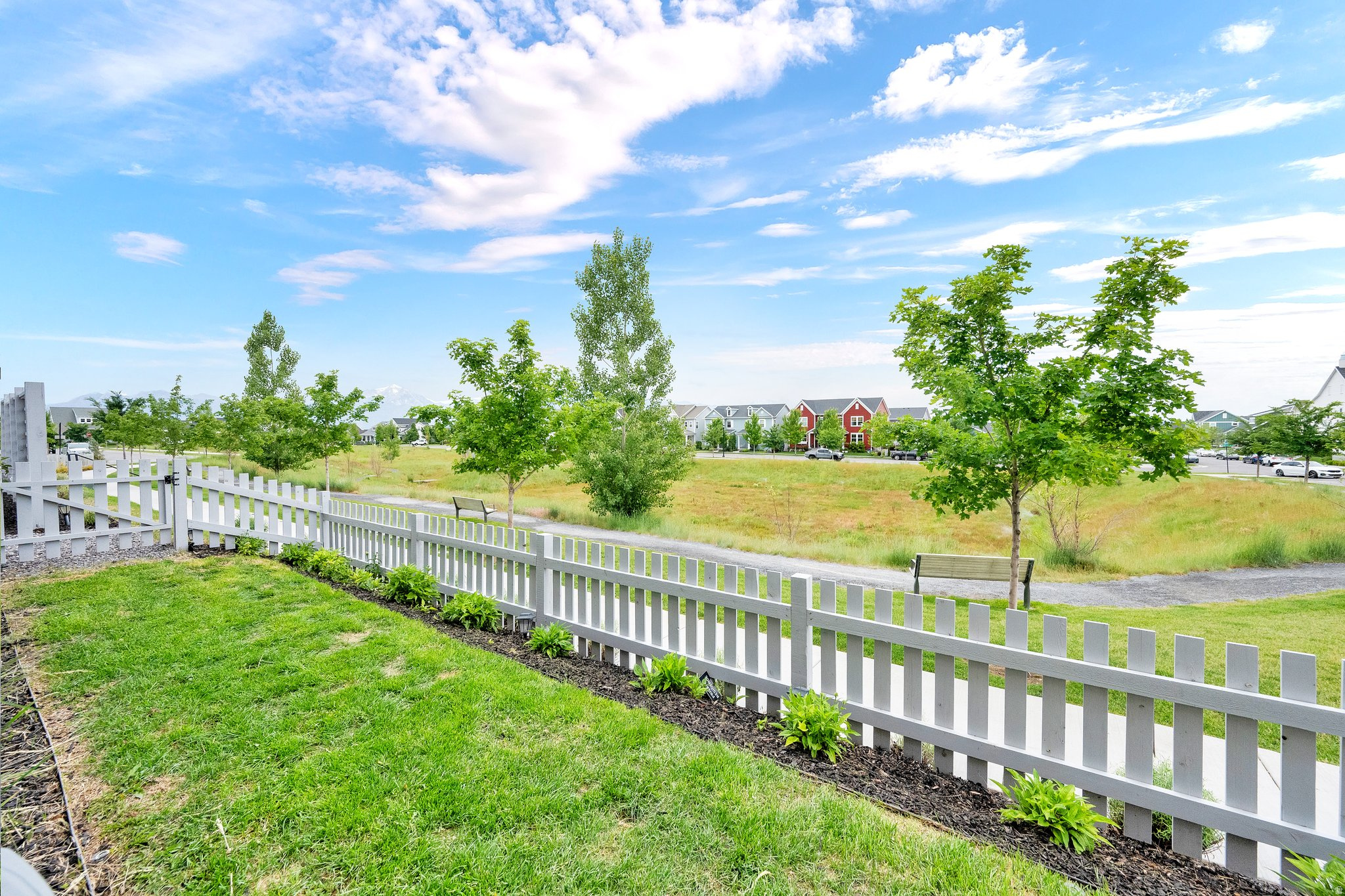 DAYBREAK - Residential