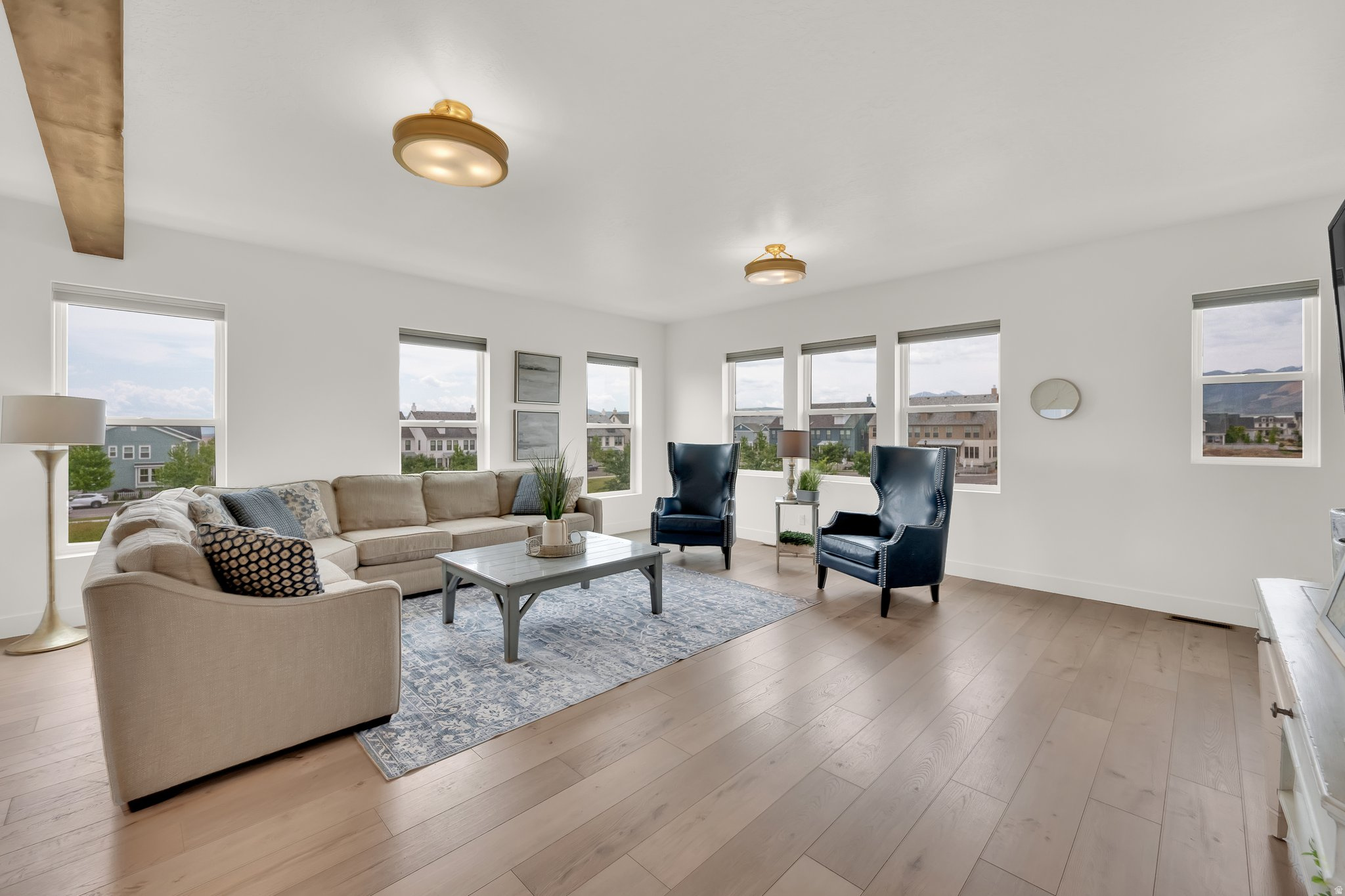 DAYBREAK - Residential