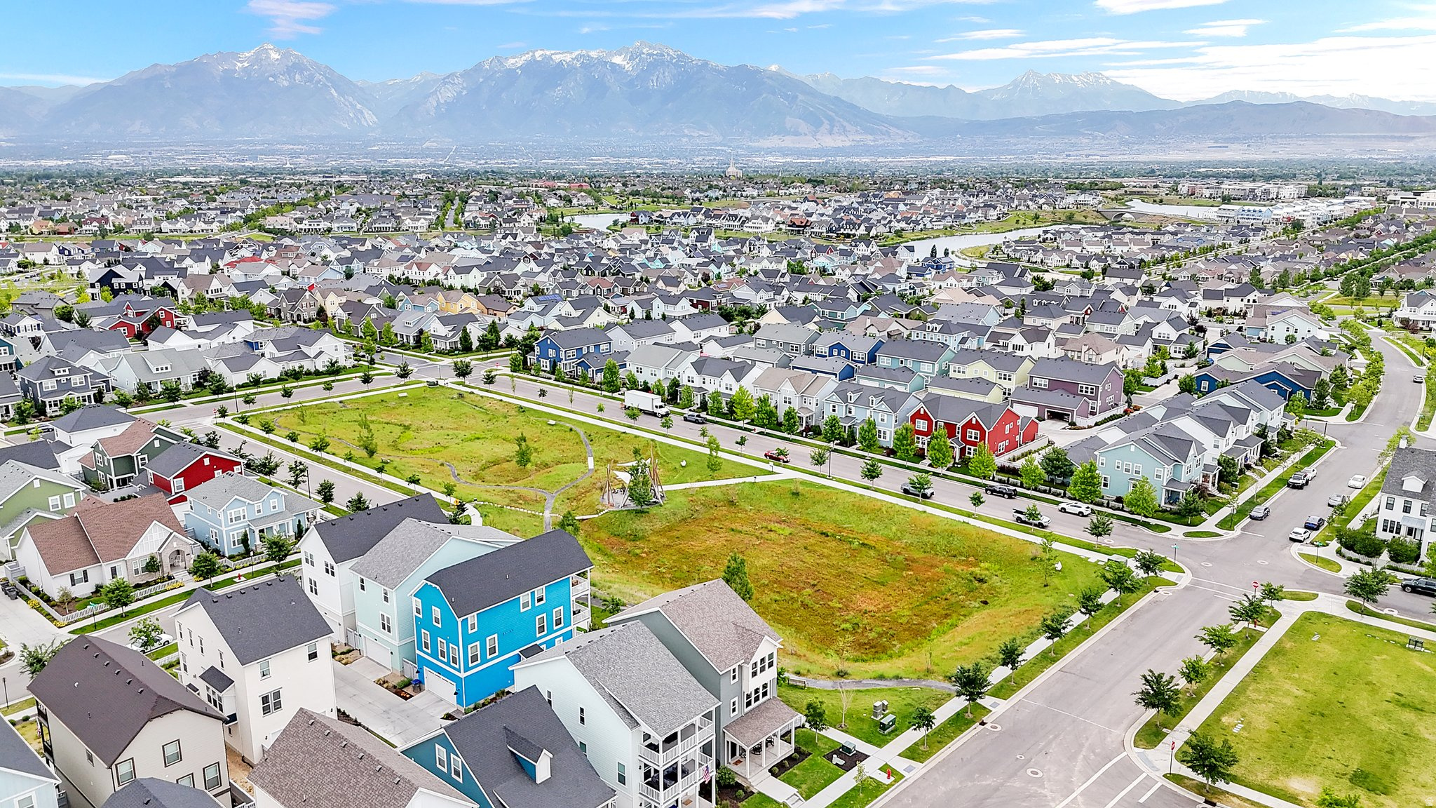 DAYBREAK - Residential