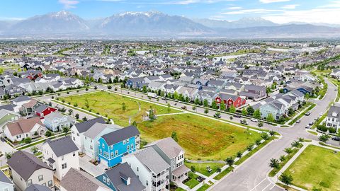 Tiny photo for 10777 S LAMOND DR W, South Jordan, UT 84009 (MLS # 2141455)