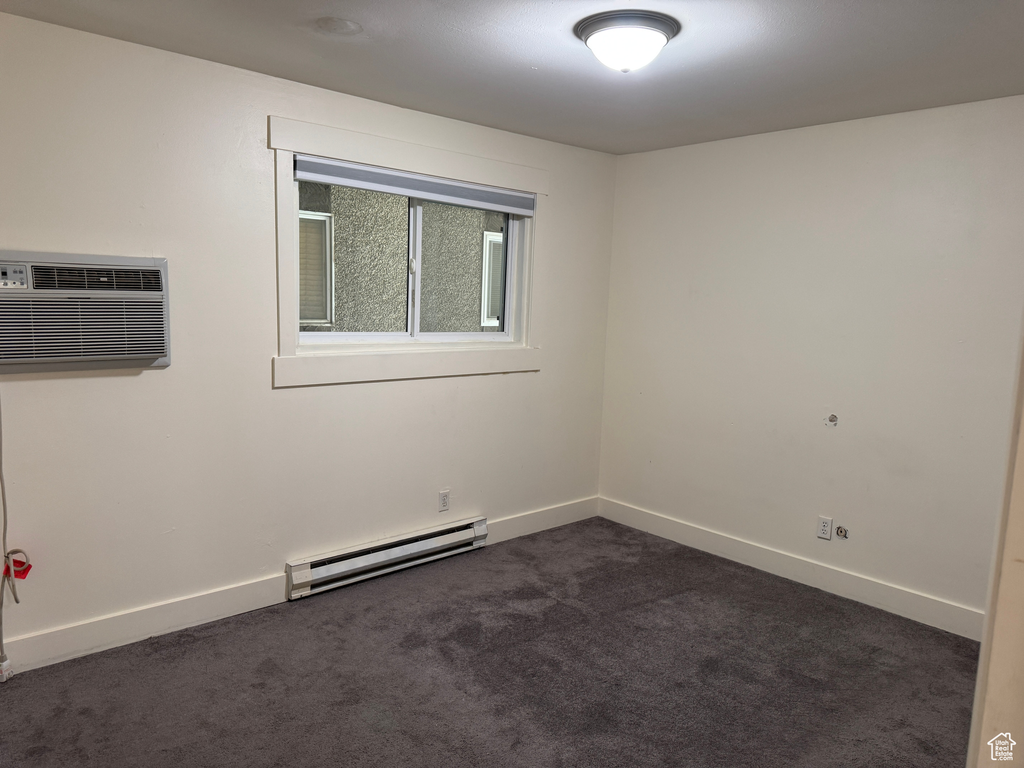 ELM TREE CONDO - Residential