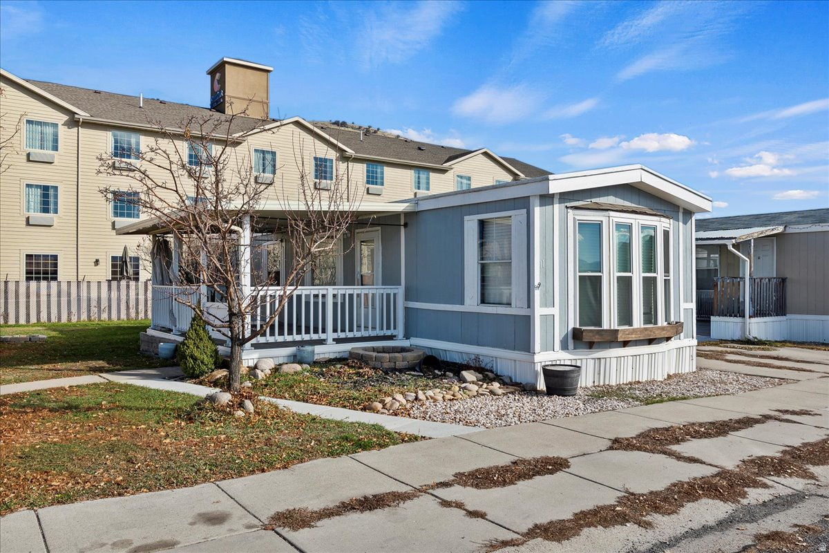 MORGAN MOBILE HOME COMMUNITY - Residential