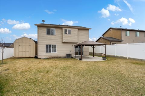 Tiny photo for 804 WILLOWBROOK LN, Pleasant View, UT 84404 (MLS # 2143947)
