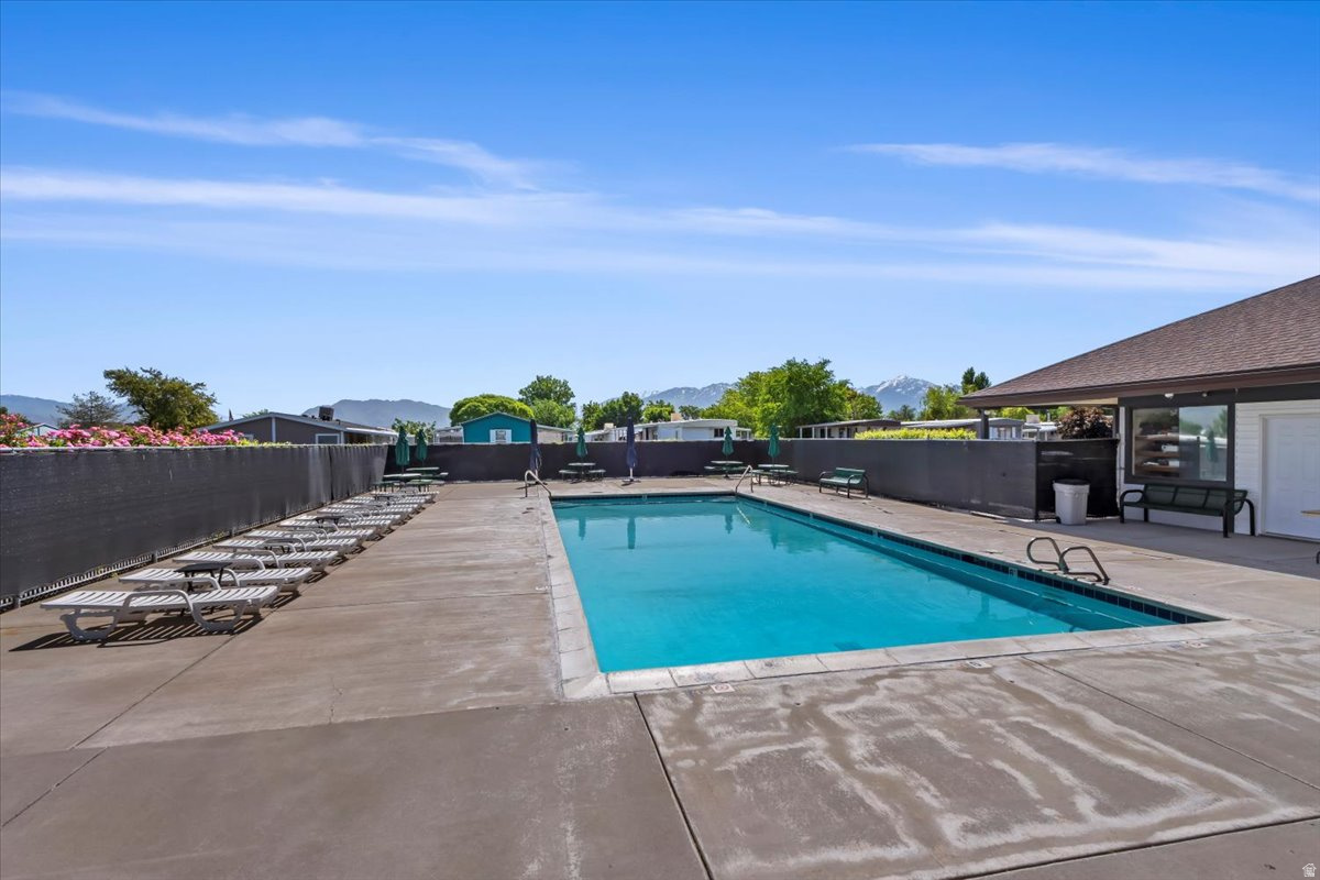 MOUNTAIN VIEW MOBILE HOME PARK - Residential