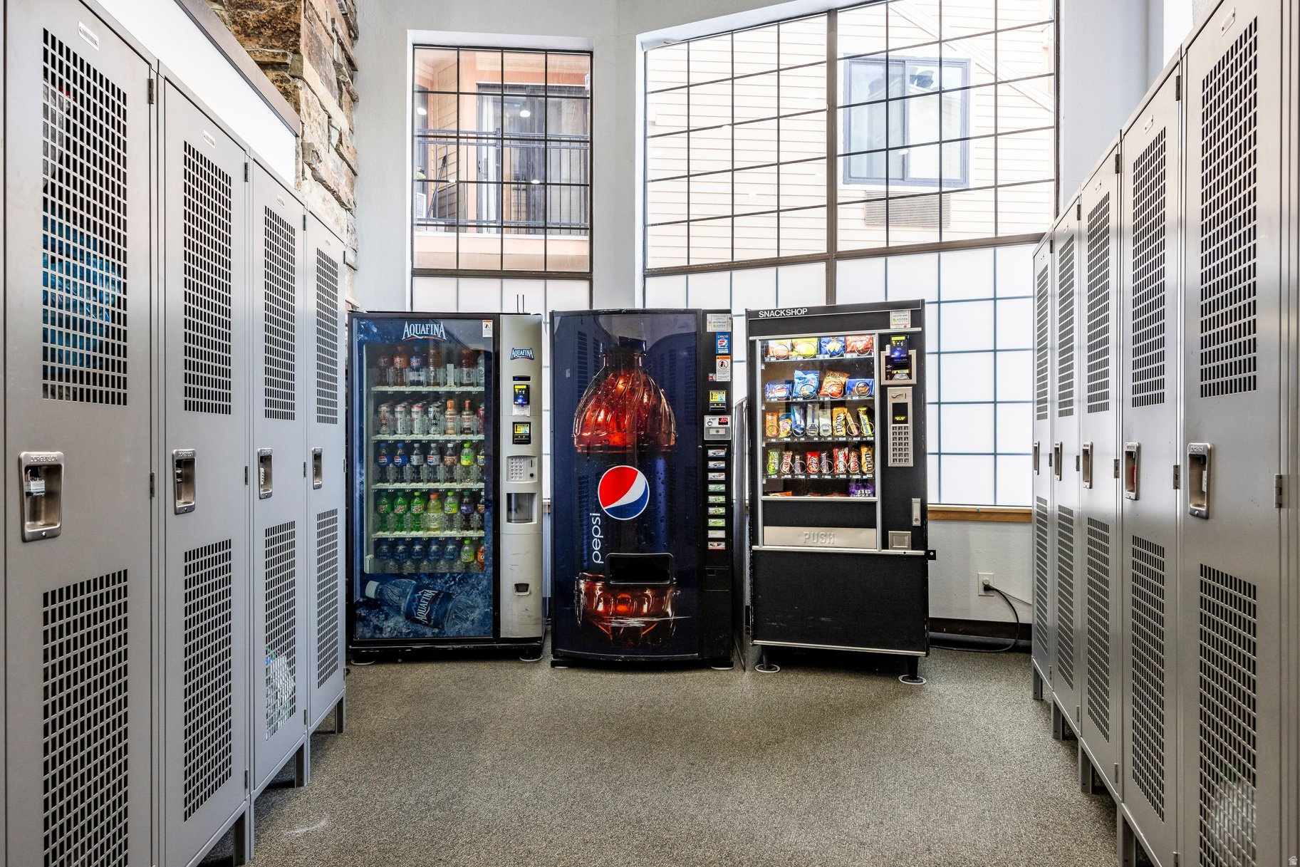 CARRIAGE HOUSE CONDOMINIUMS - Residential