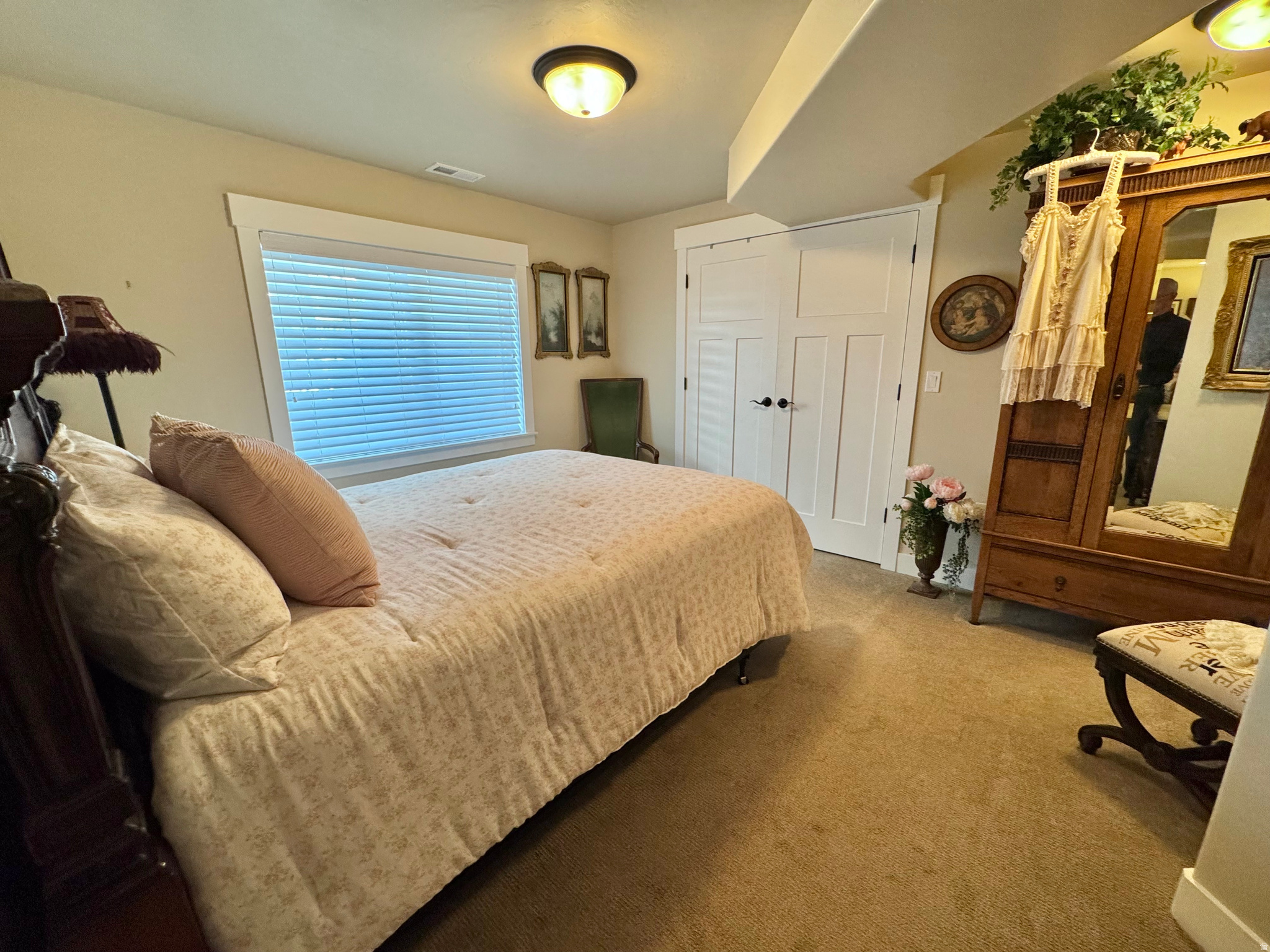 HERITAGE VILLAGE - Residential