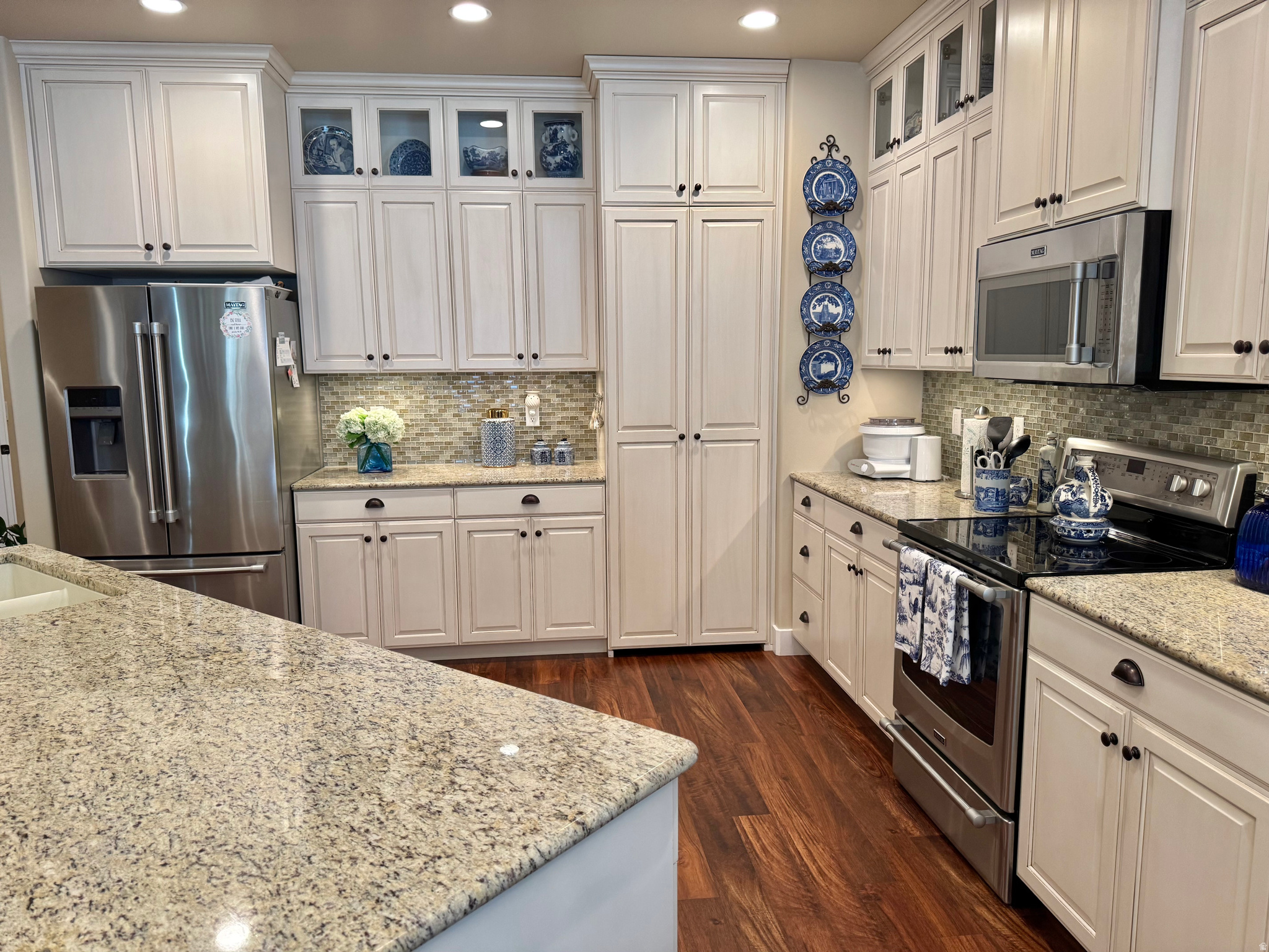 HERITAGE VILLAGE - Residential