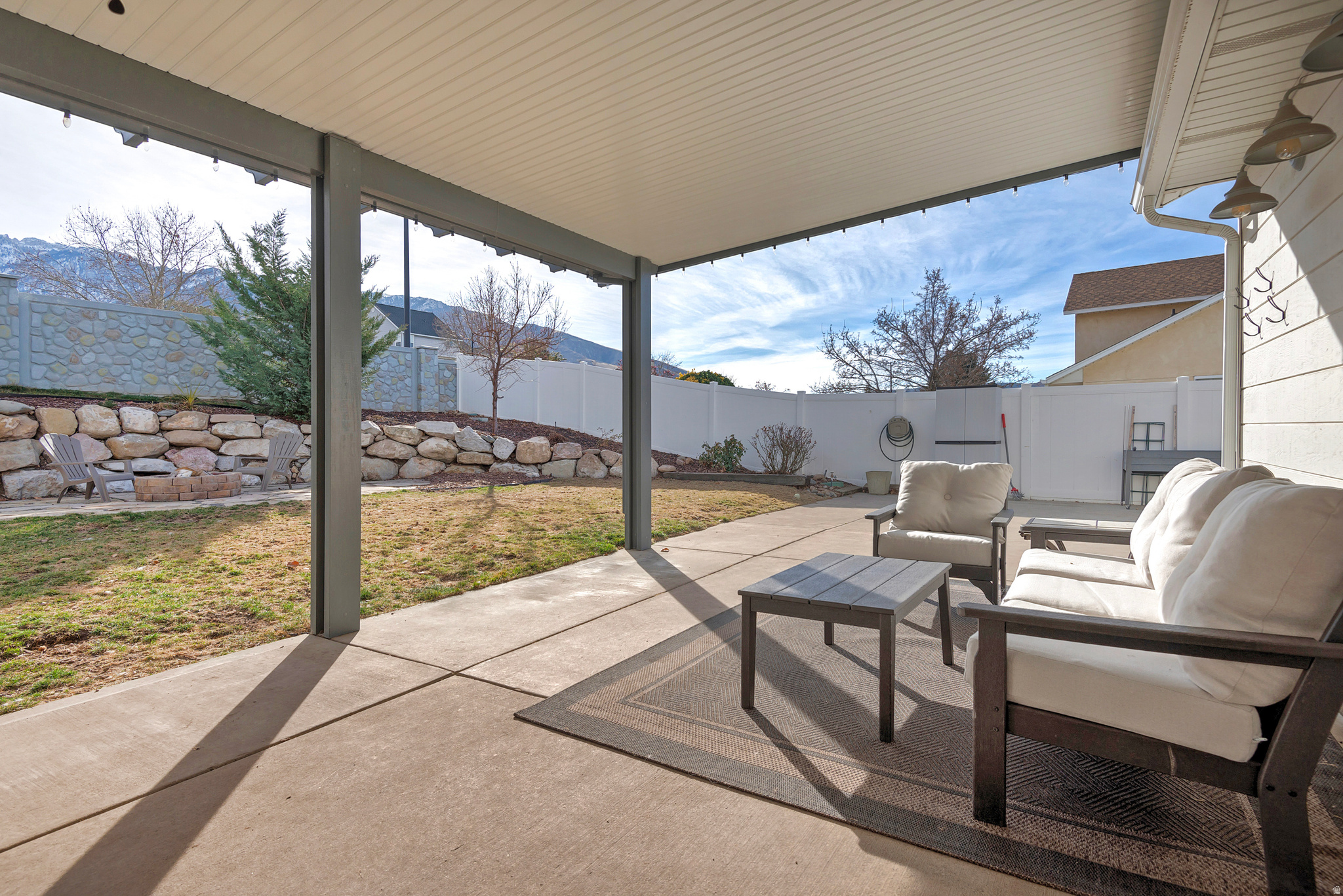 RIDGE POINT - Residential