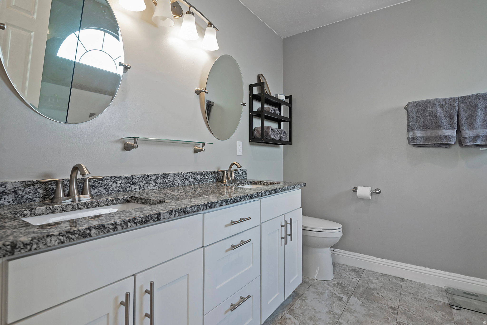 RIDGE POINT - Residential