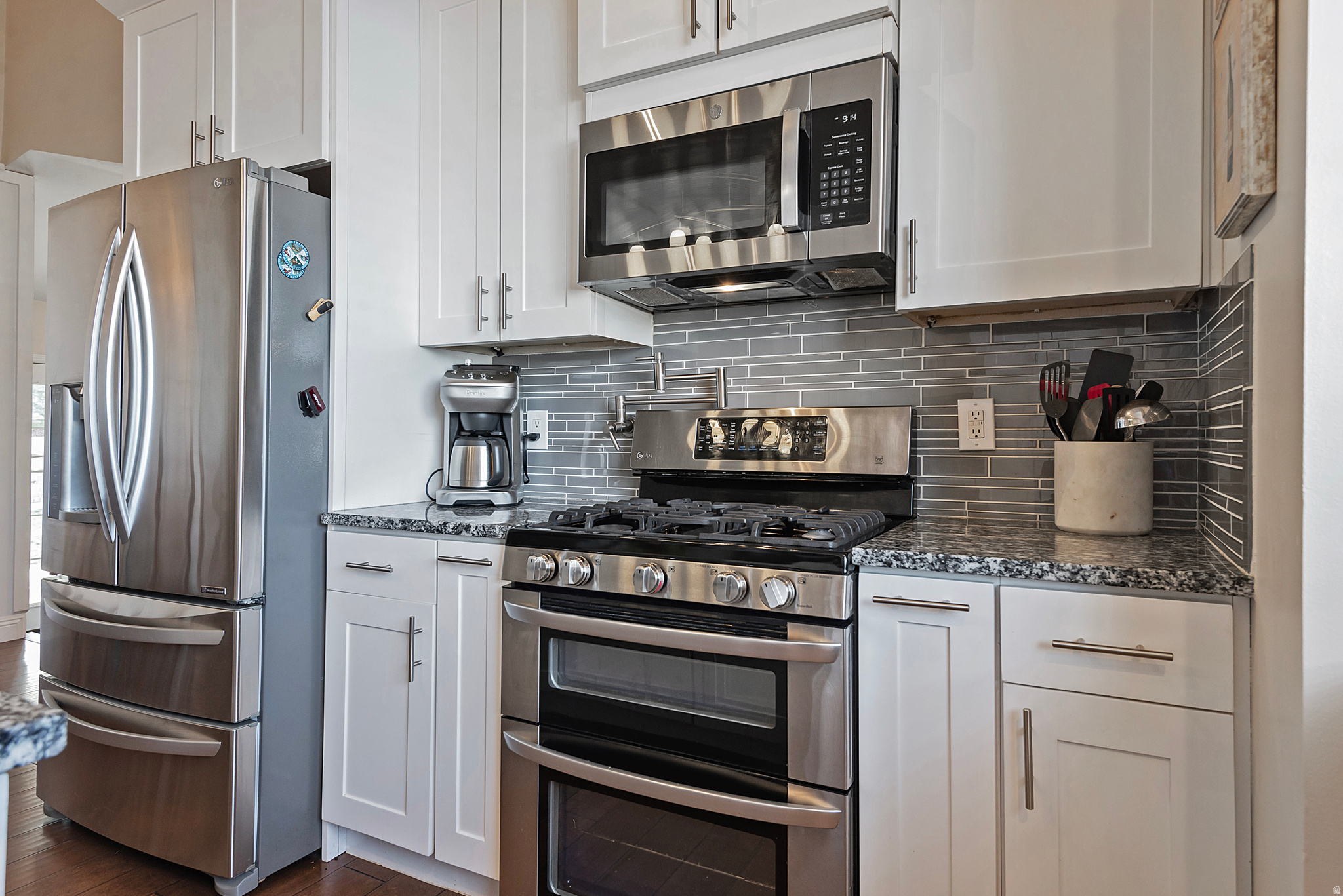 RIDGE POINT - Residential