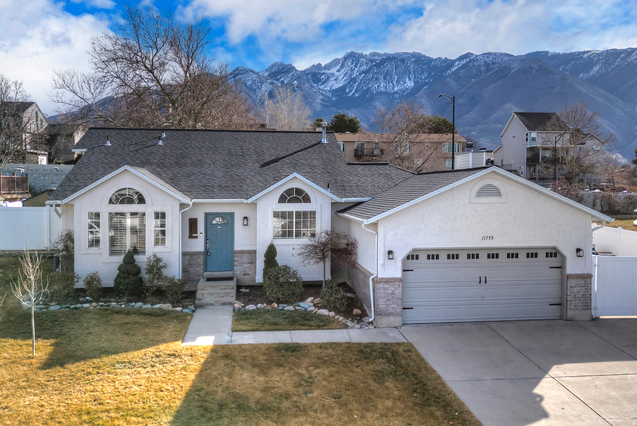 RIDGE POINT - Residential