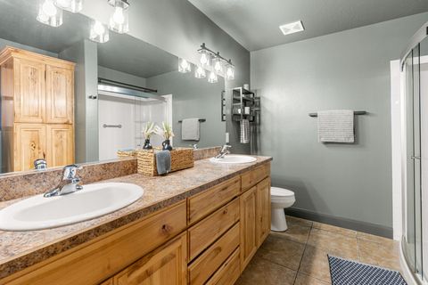 Tiny photo for 205 N 35 W, Hurricane, UT 84737 (MLS # 2136407)