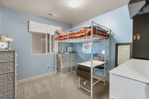 Tiny photo for 205 N 35 W, Hurricane, UT 84737 (MLS # 2136407)