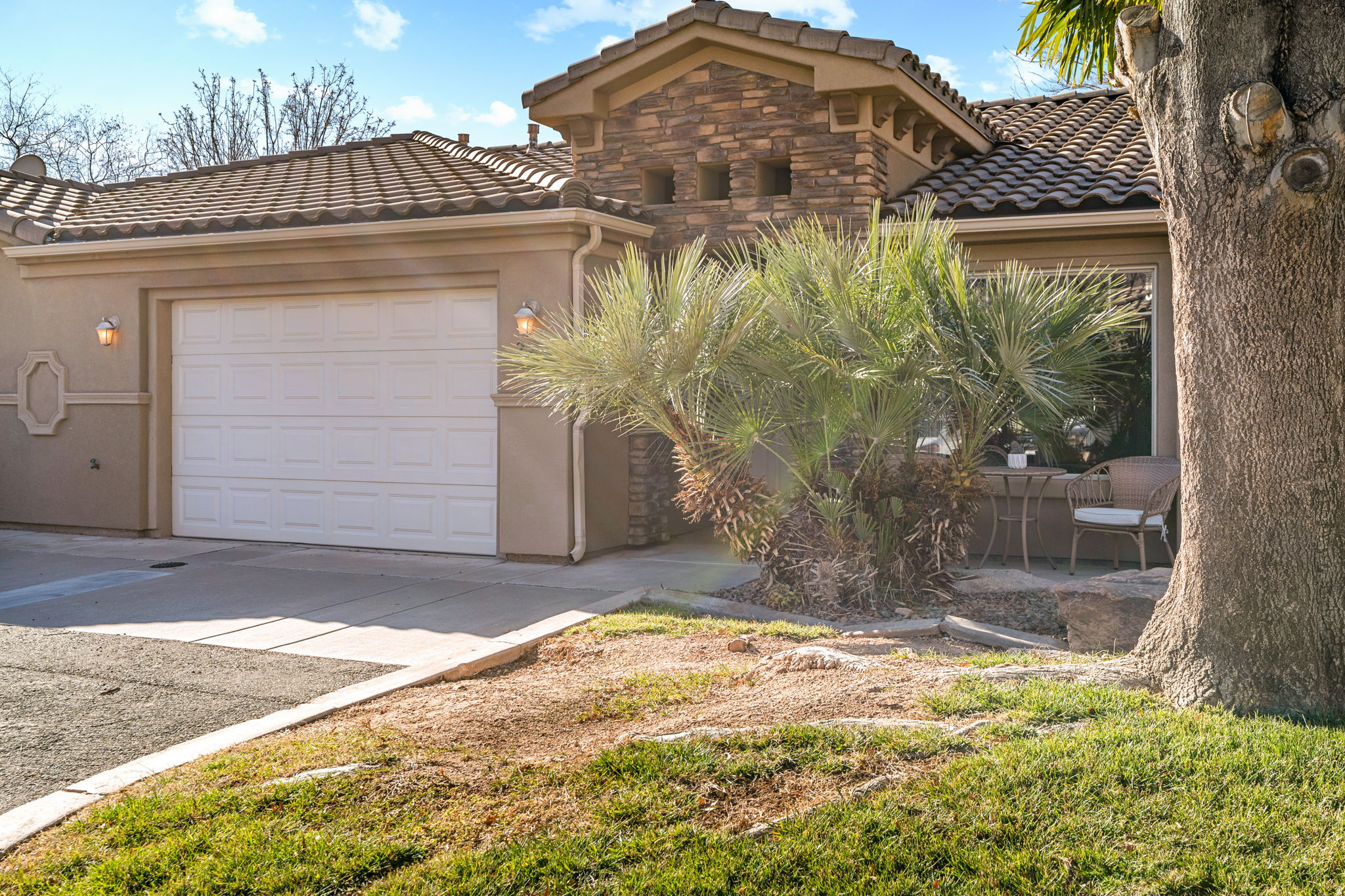 PARKSIDE TOWNHOMES - Residential