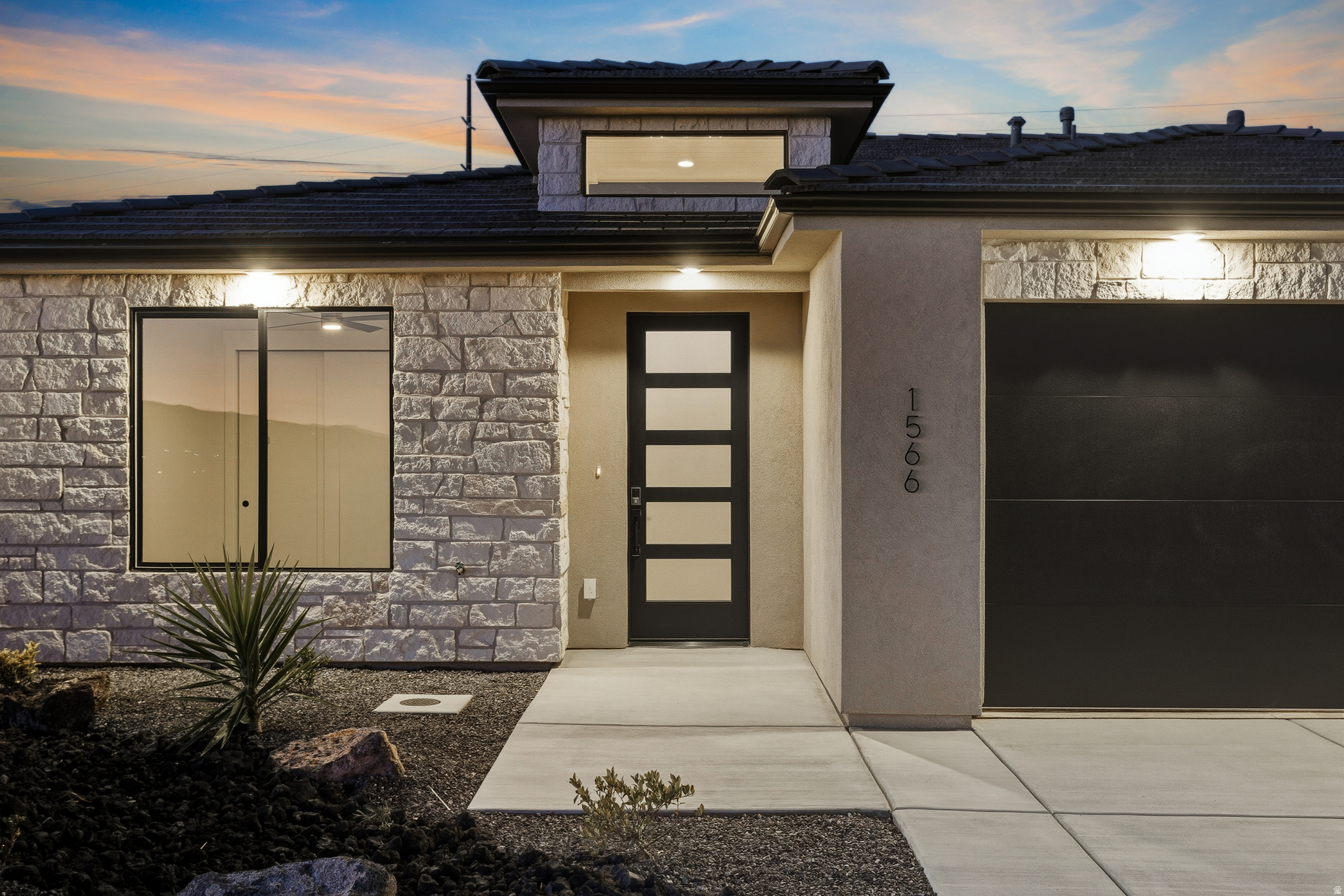 PAINTED SANDS - Residential