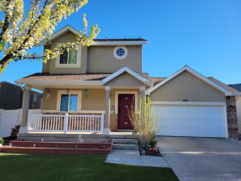 Photo of 4831 W WESTERN HILLS DR, Riverton, UT 84096 (MLS # 2148781)
