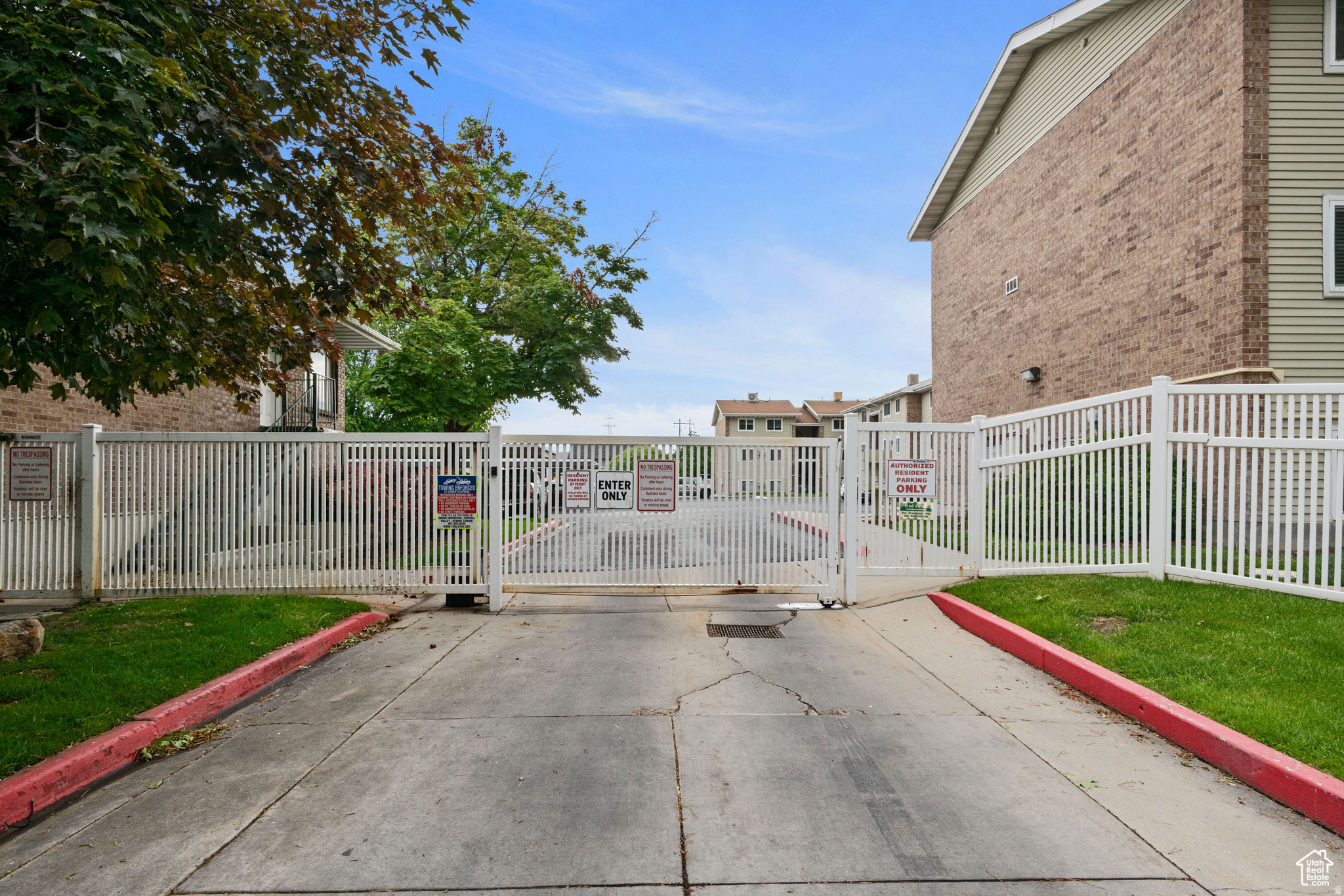 PARK WILLIOW - Residential