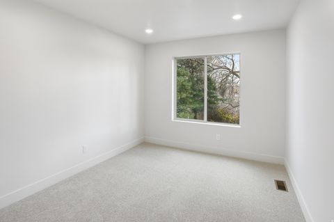 Tiny photo for 1259 S 985 E, Ogden, UT 84404 (MLS # 2126192)