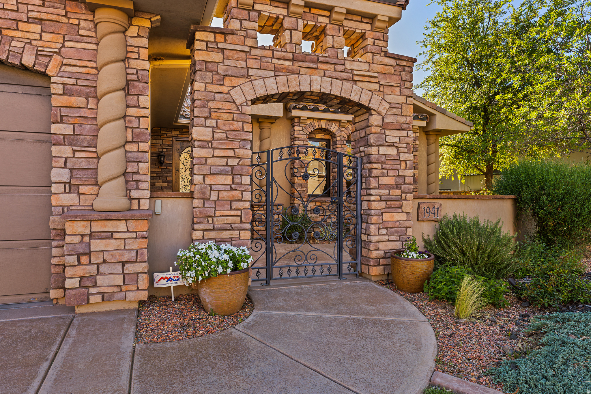 CASTLE ROCK SUB PH 2 - Residential