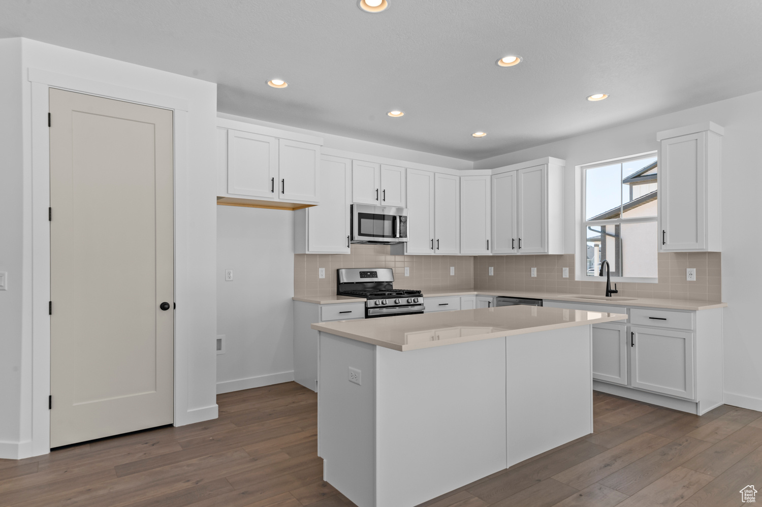 CRANEFIELD EST COLLECTION 1117 - Residential