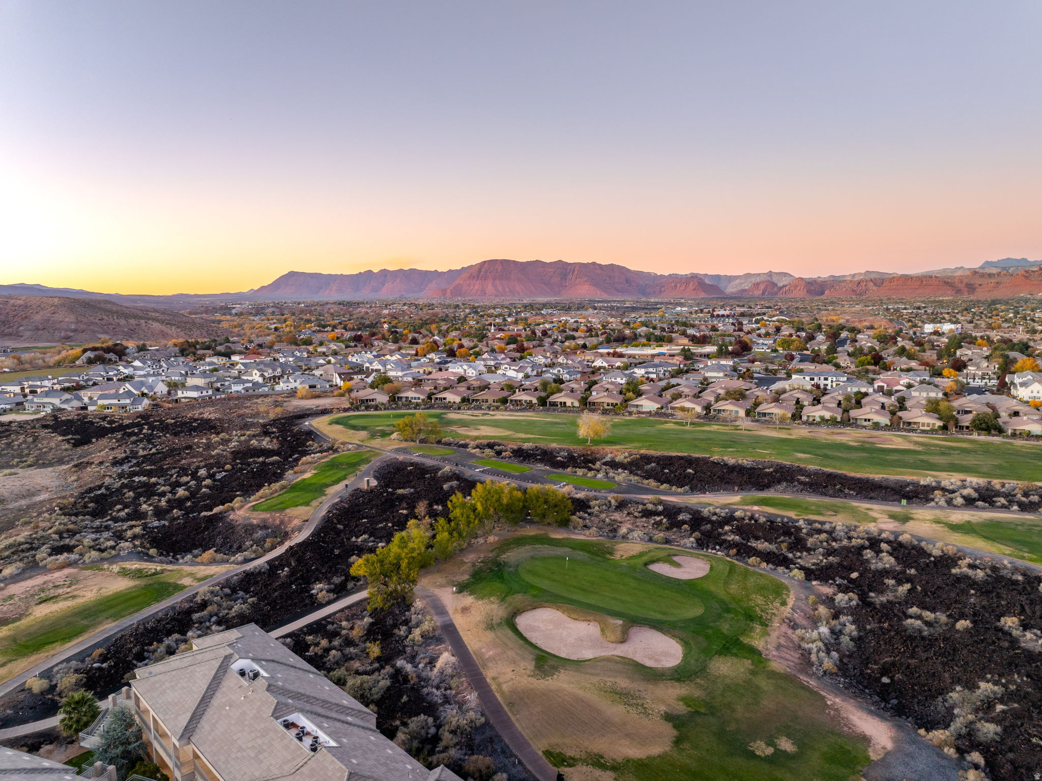 BLACKROCK CONDOS AT STONEBRIDGE AMD 1 - Residential