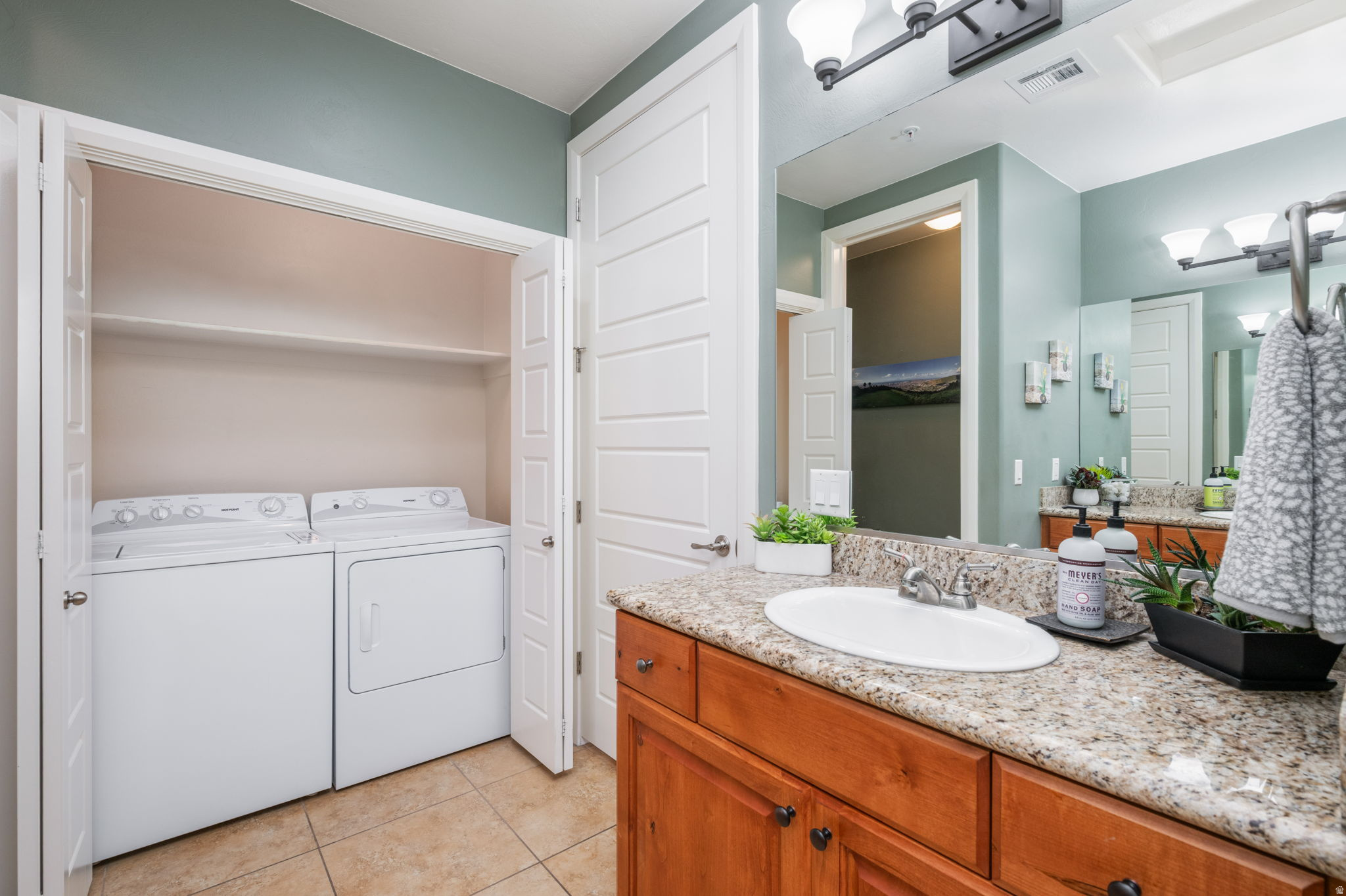 BLACKROCK CONDOS AT STONEBRIDGE AMD 1 - Residential