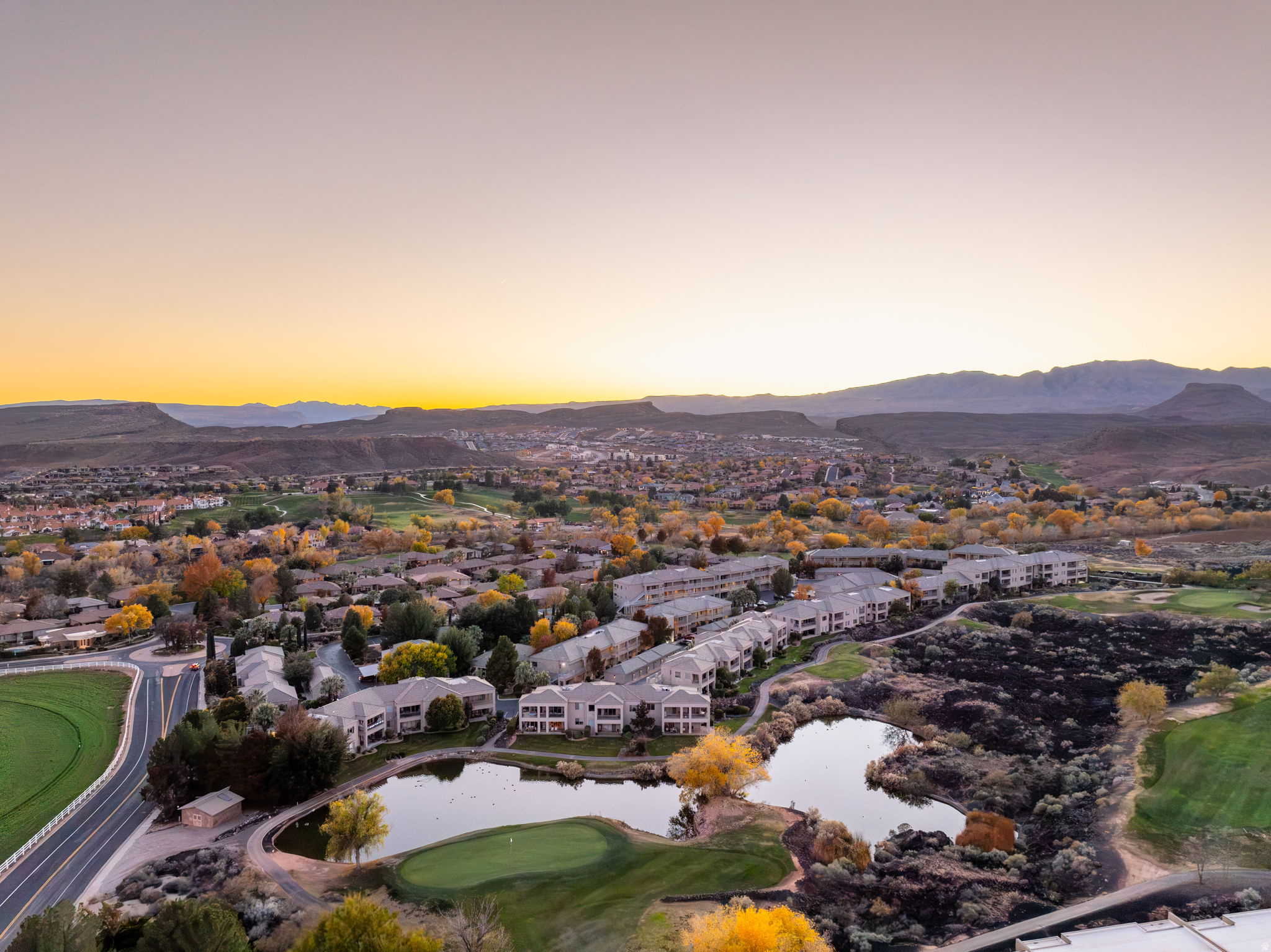 BLACKROCK CONDOS AT STONEBRIDGE AMD 1 - Residential