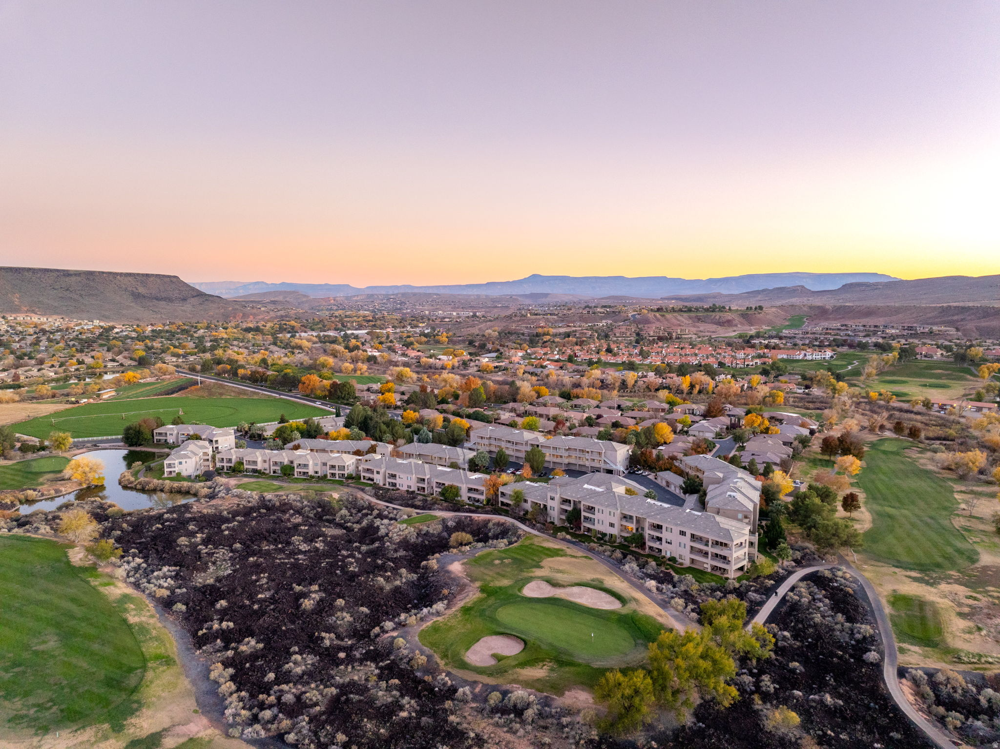 BLACKROCK CONDOS AT STONEBRIDGE AMD 1 - Residential