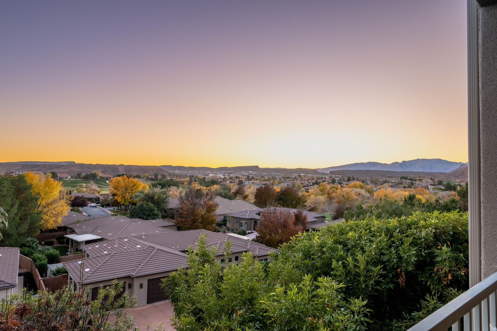 BLACKROCK CONDOS AT STONEBRIDGE AMD 1 - Residential