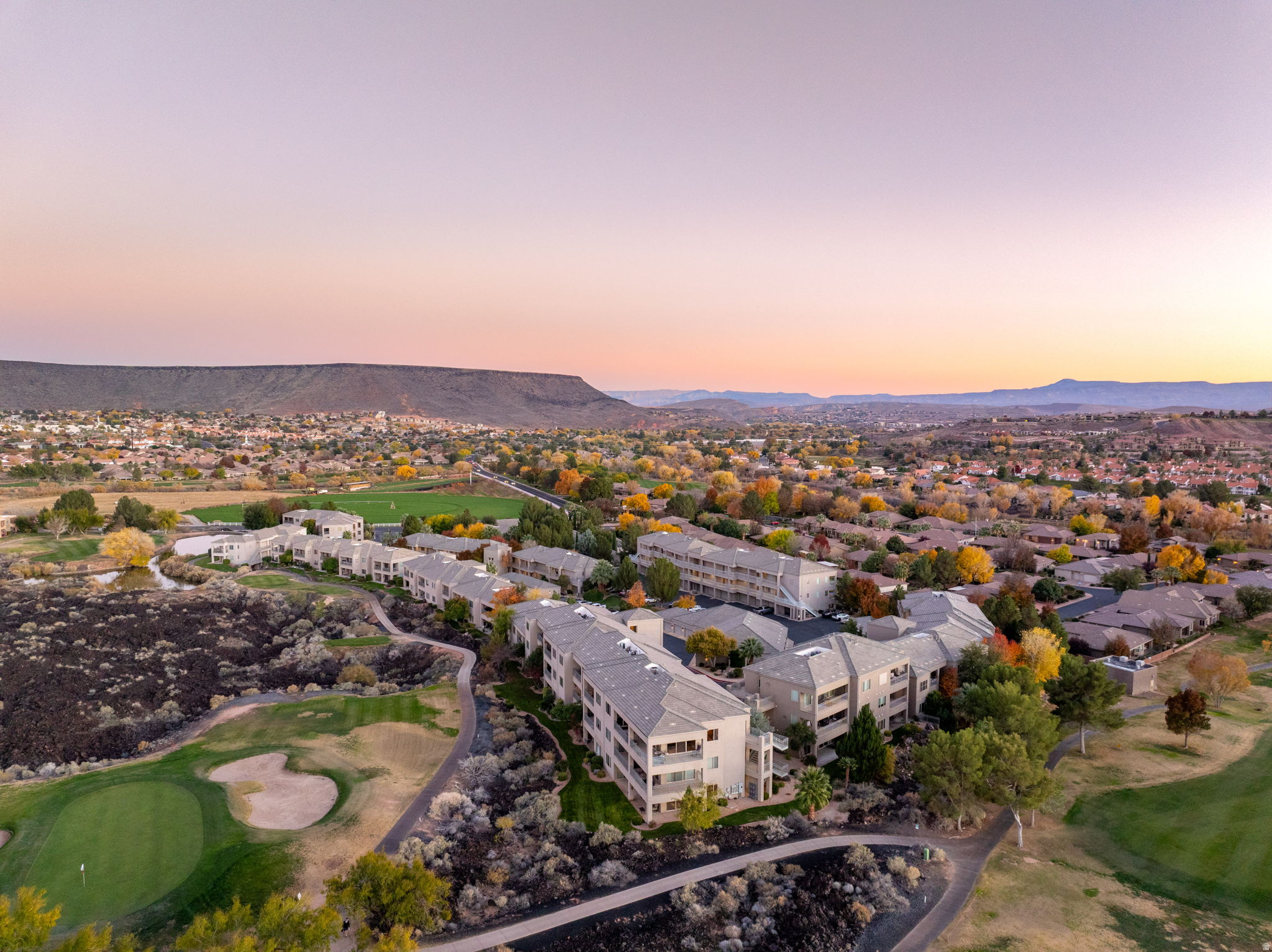 BLACKROCK CONDOS AT STONEBRIDGE AMD 1 - Residential