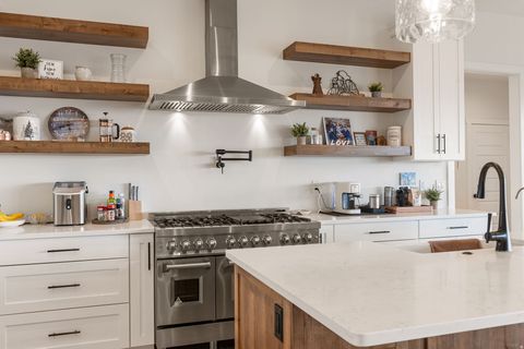 Tiny photo for 1066 S PANORAMA DR, Cedar City, UT 84720 (MLS # 2147098)