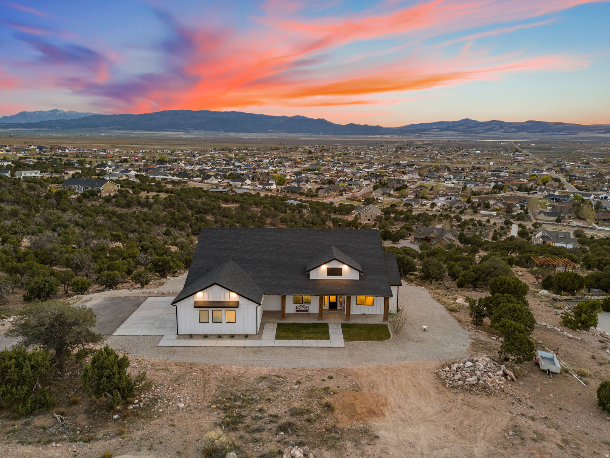 CROSS HOLLOW HILLS SUBDIVISION - Residential