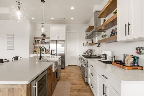 Tiny photo for 1066 S PANORAMA DR, Cedar City, UT 84720 (MLS # 2147098)