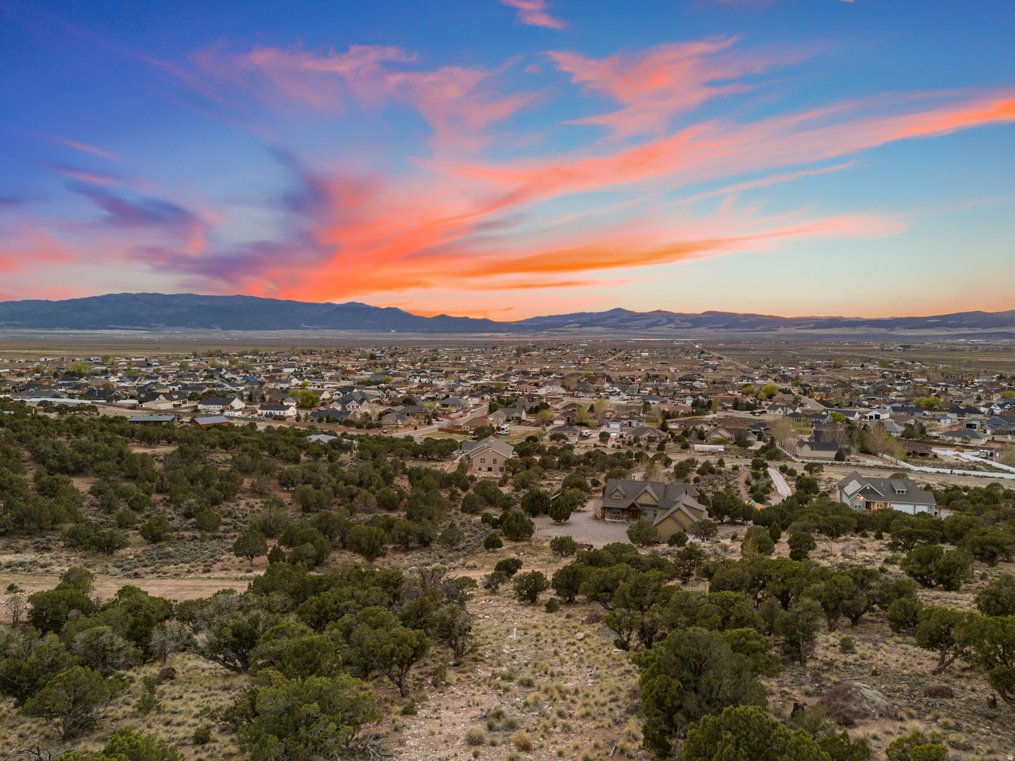 CROSS HOLLOW HILLS SUBDIVISION - Residential