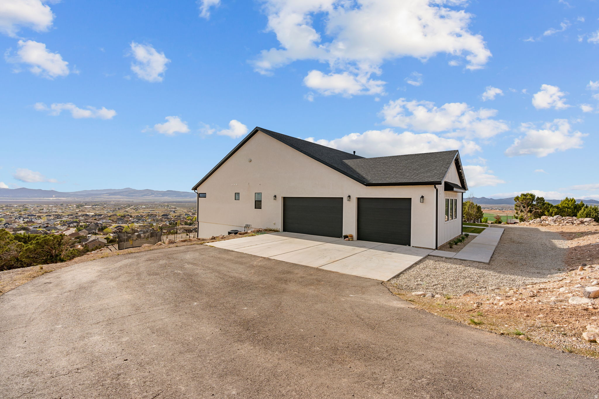 CROSS HOLLOW HILLS SUBDIVISION - Residential