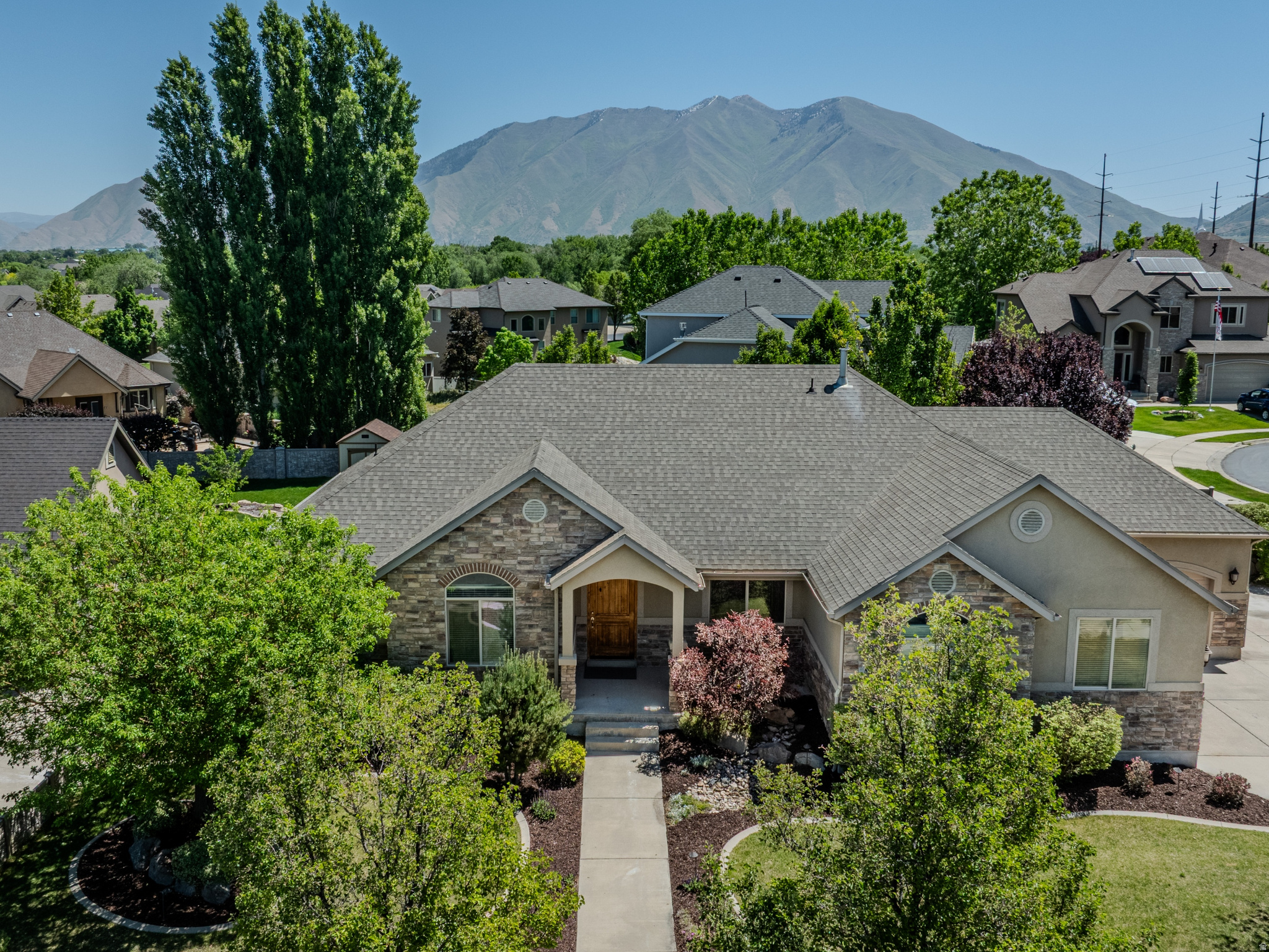 RIVER COVE - Residential