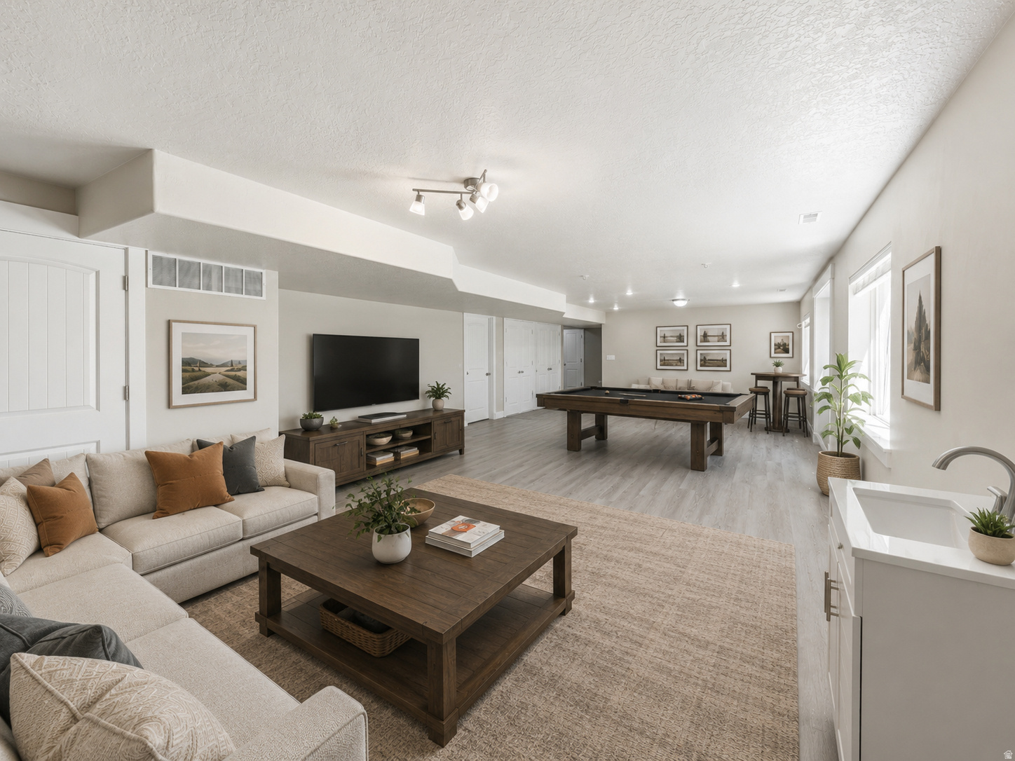 RIVER COVE - Residential