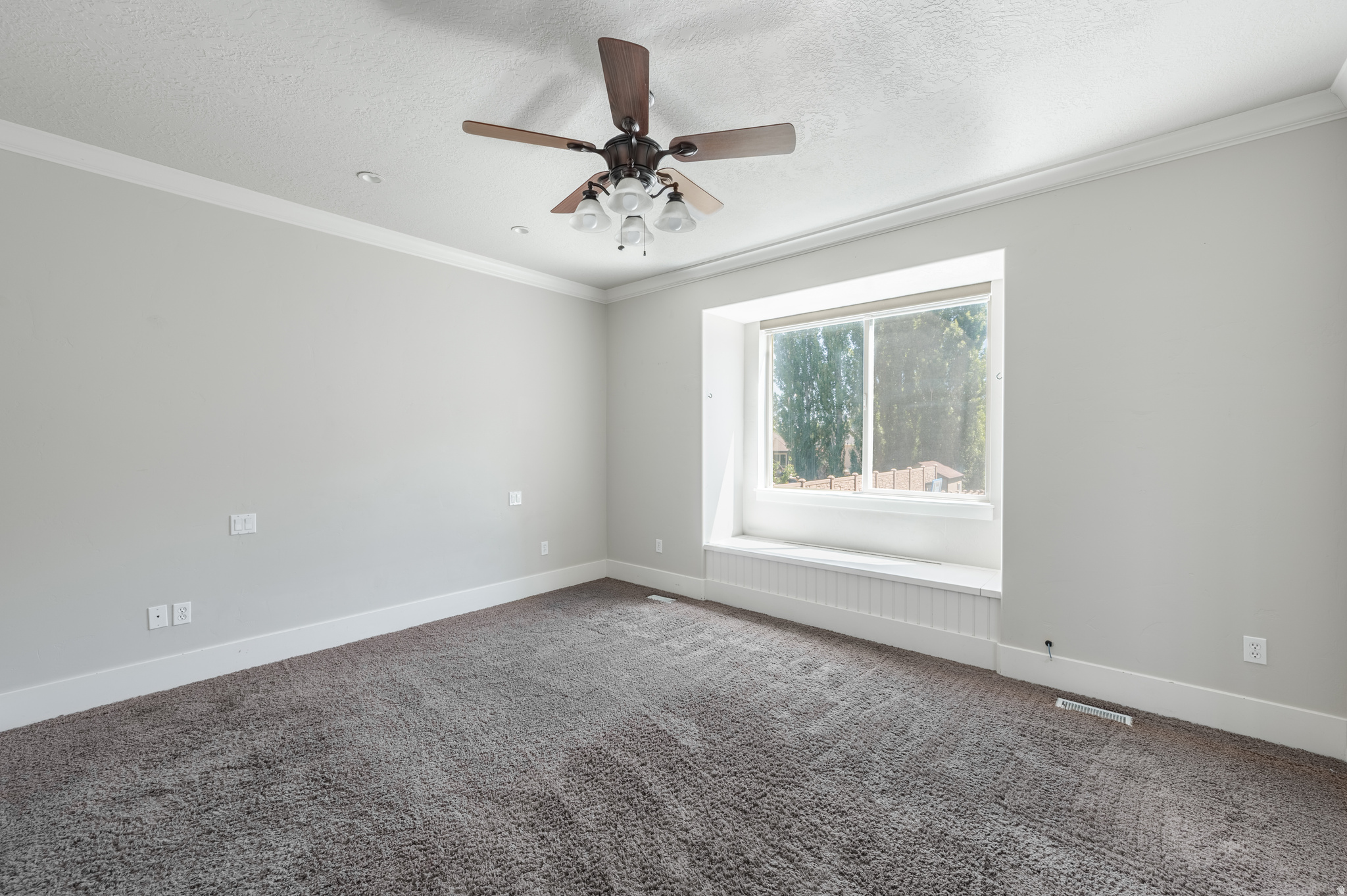 RIVER COVE - Residential