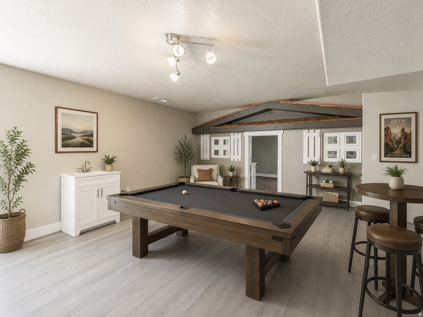 RIVER COVE - Residential