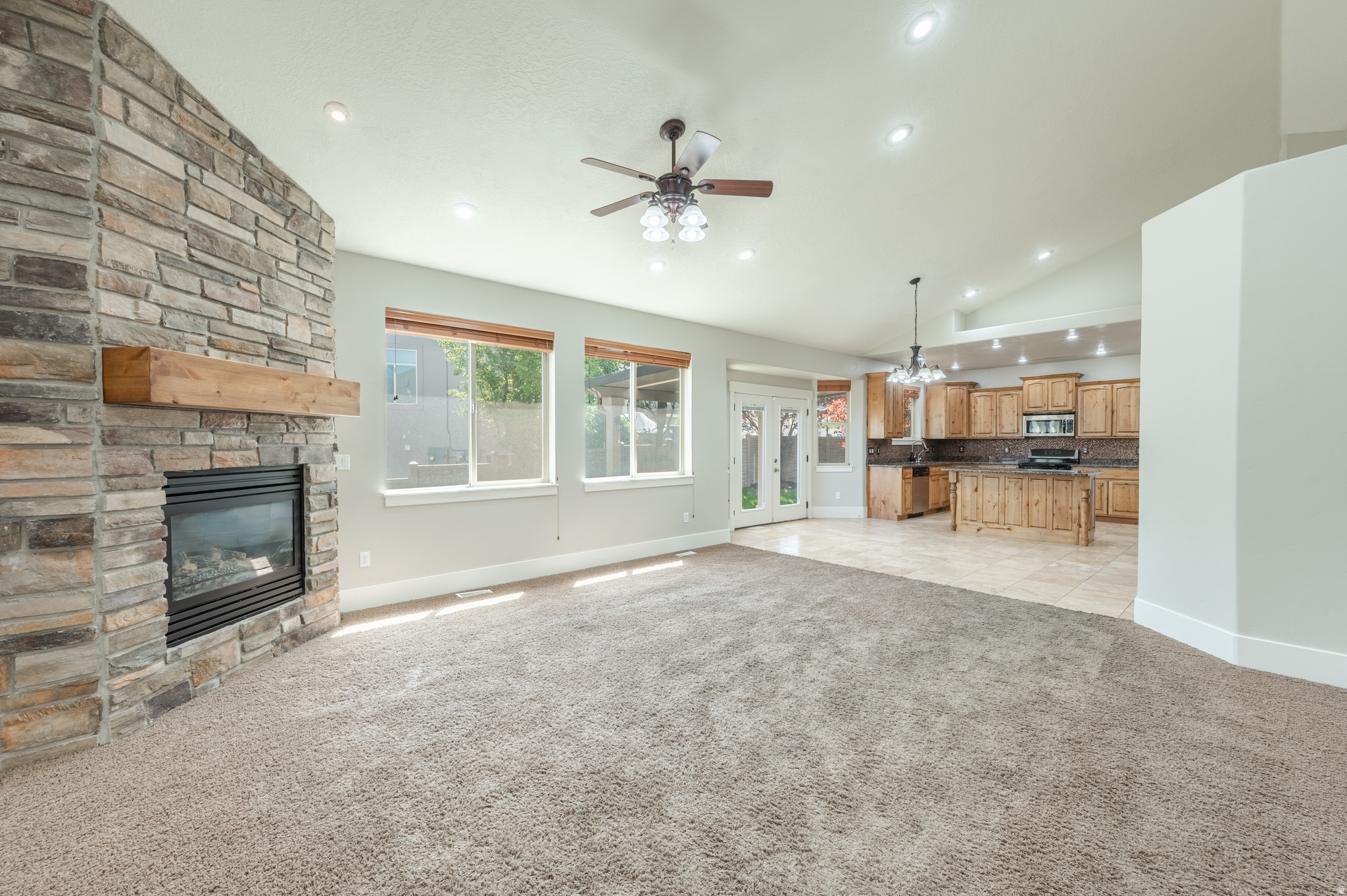 RIVER COVE - Residential