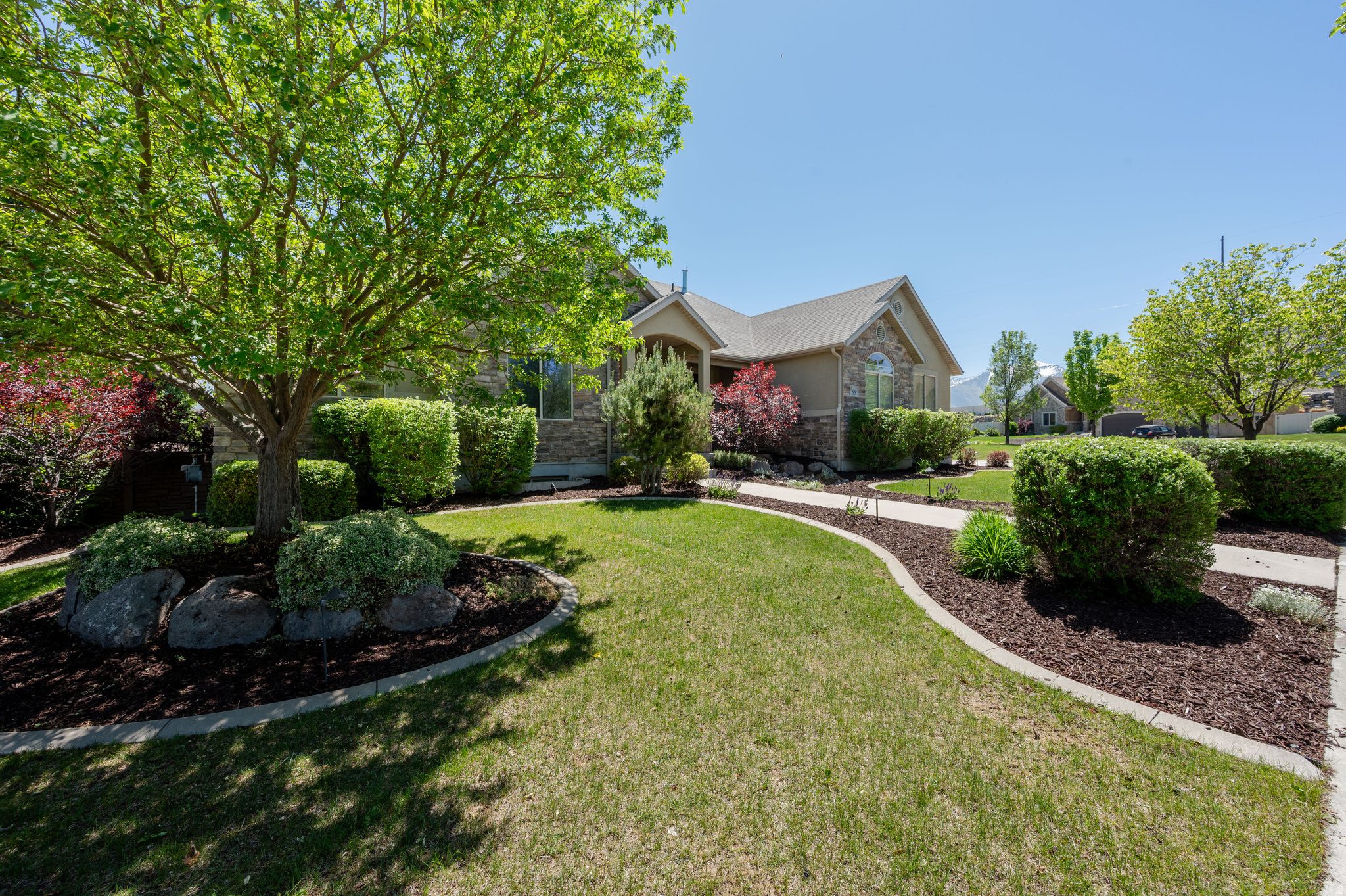 RIVER COVE - Residential