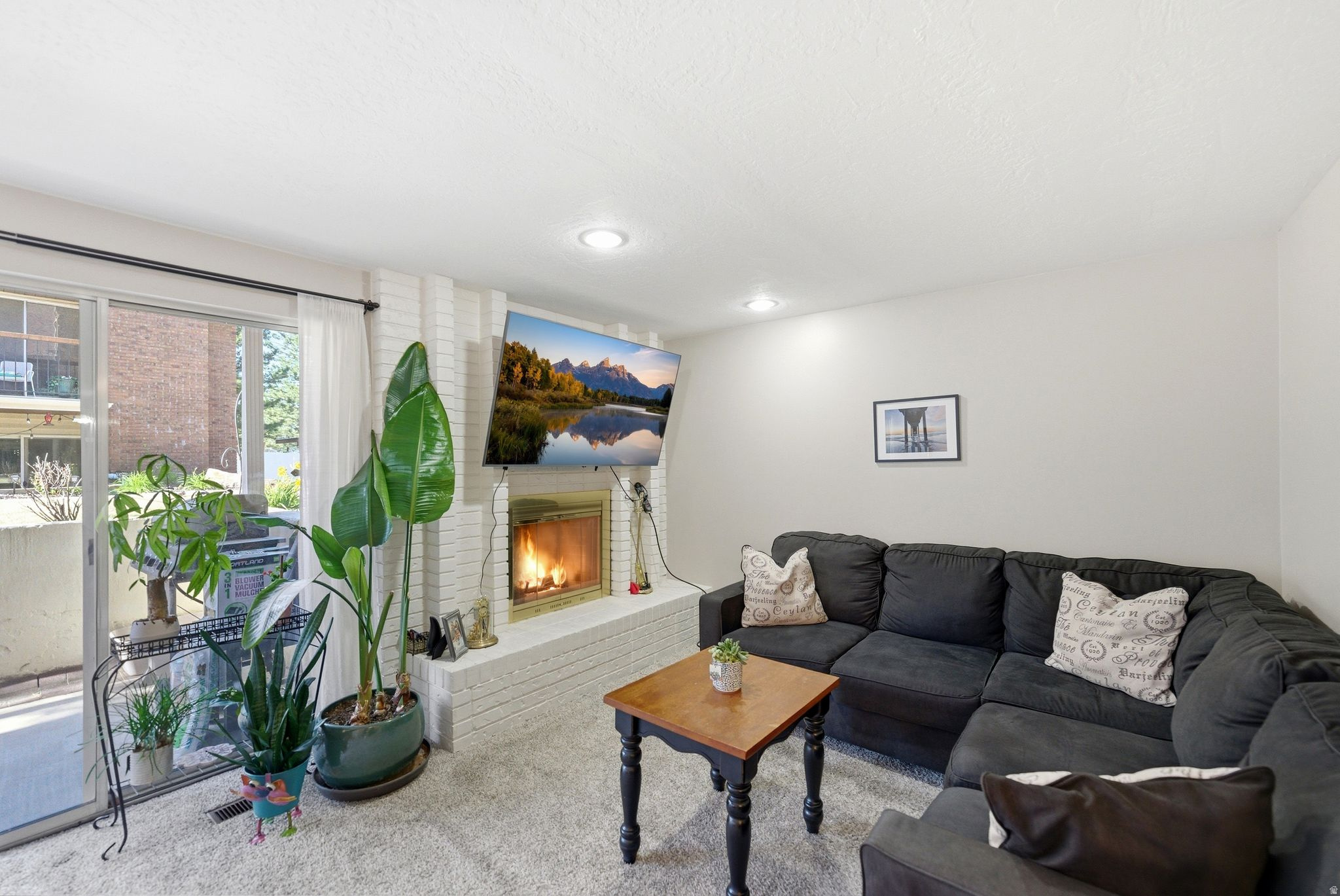 COTTONWOOD HILLS - Residential